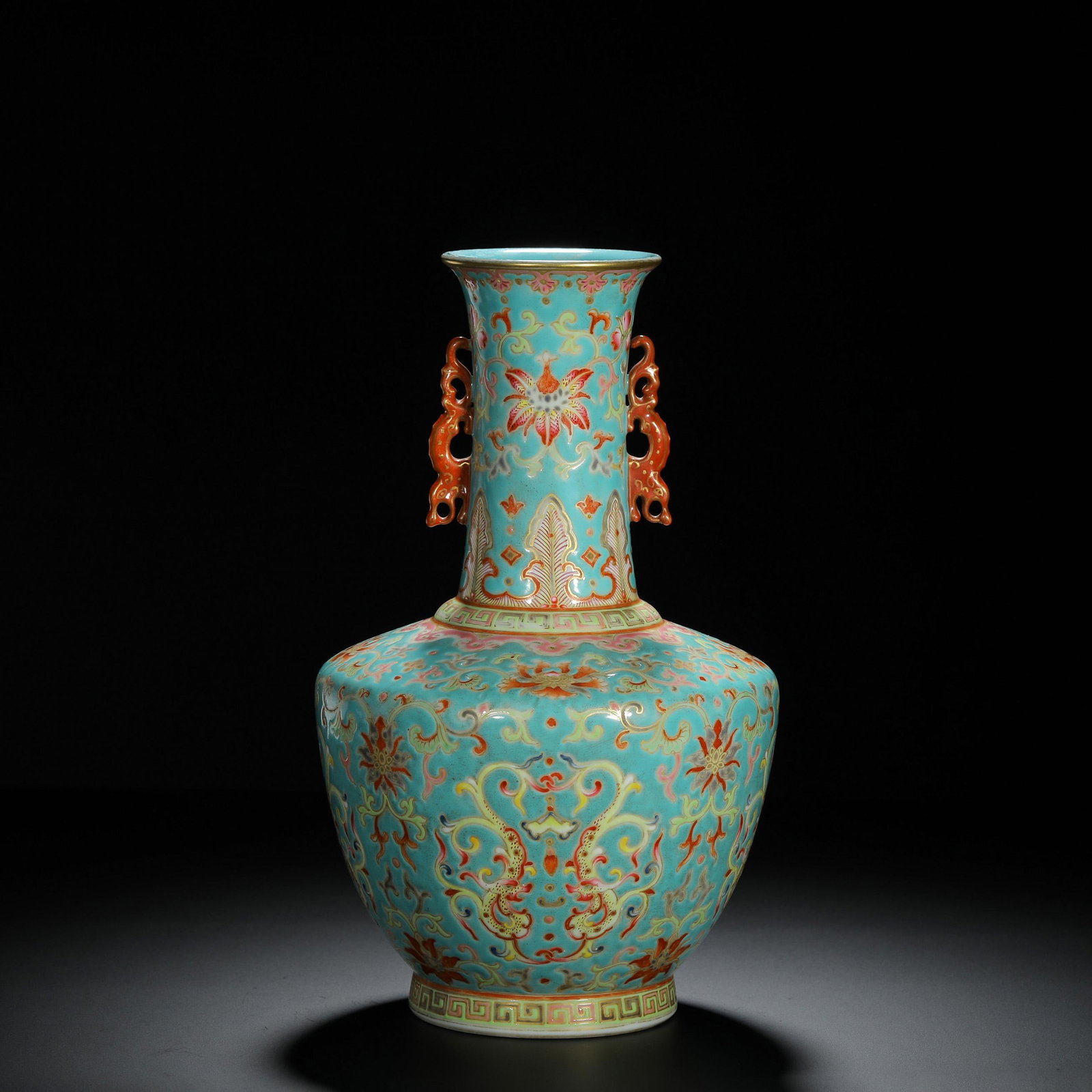 Green-Ground Chilong Presentation Vase: Green-Ground Chilong Presentation Vase. Length:6.10" Height:10.24"