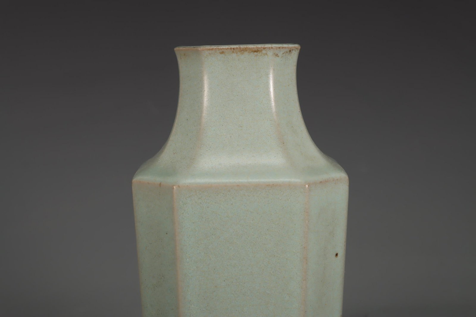 A Ru Ware Celadon Square Vase - 3