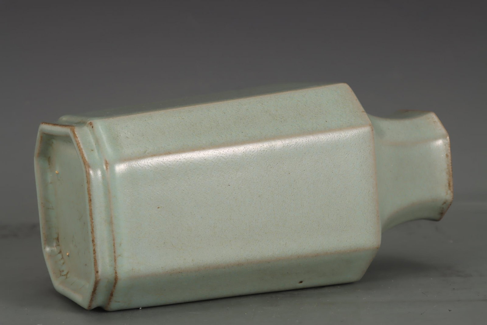 A Ru Ware Celadon Square Vase - 7