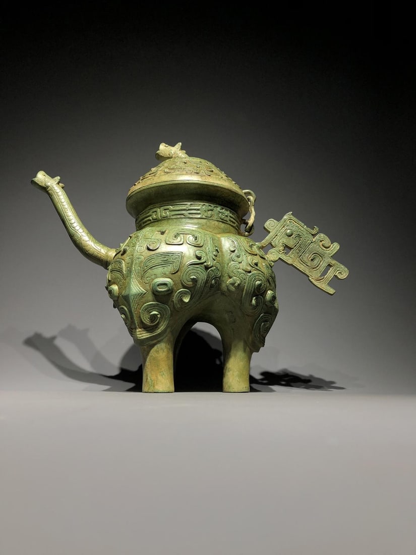 A Bronze Tiger-Shaped Zun (1 of 10)