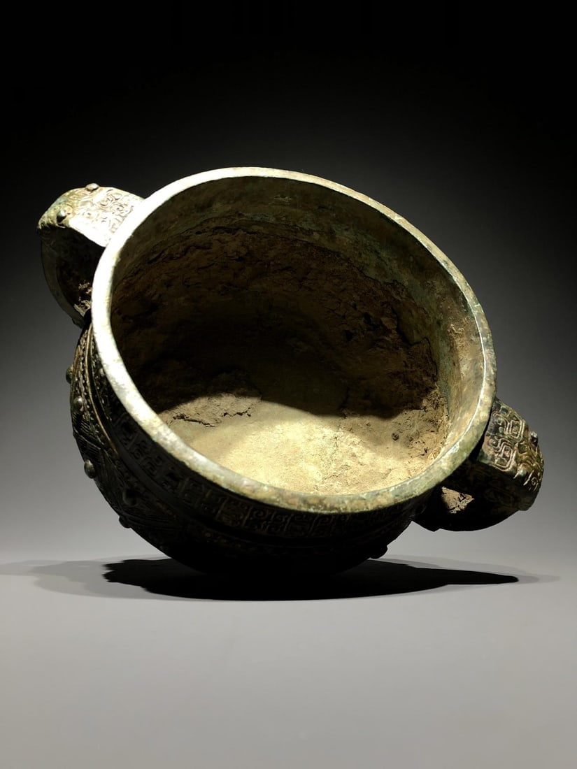 A Bronze Gui Vessel - 8