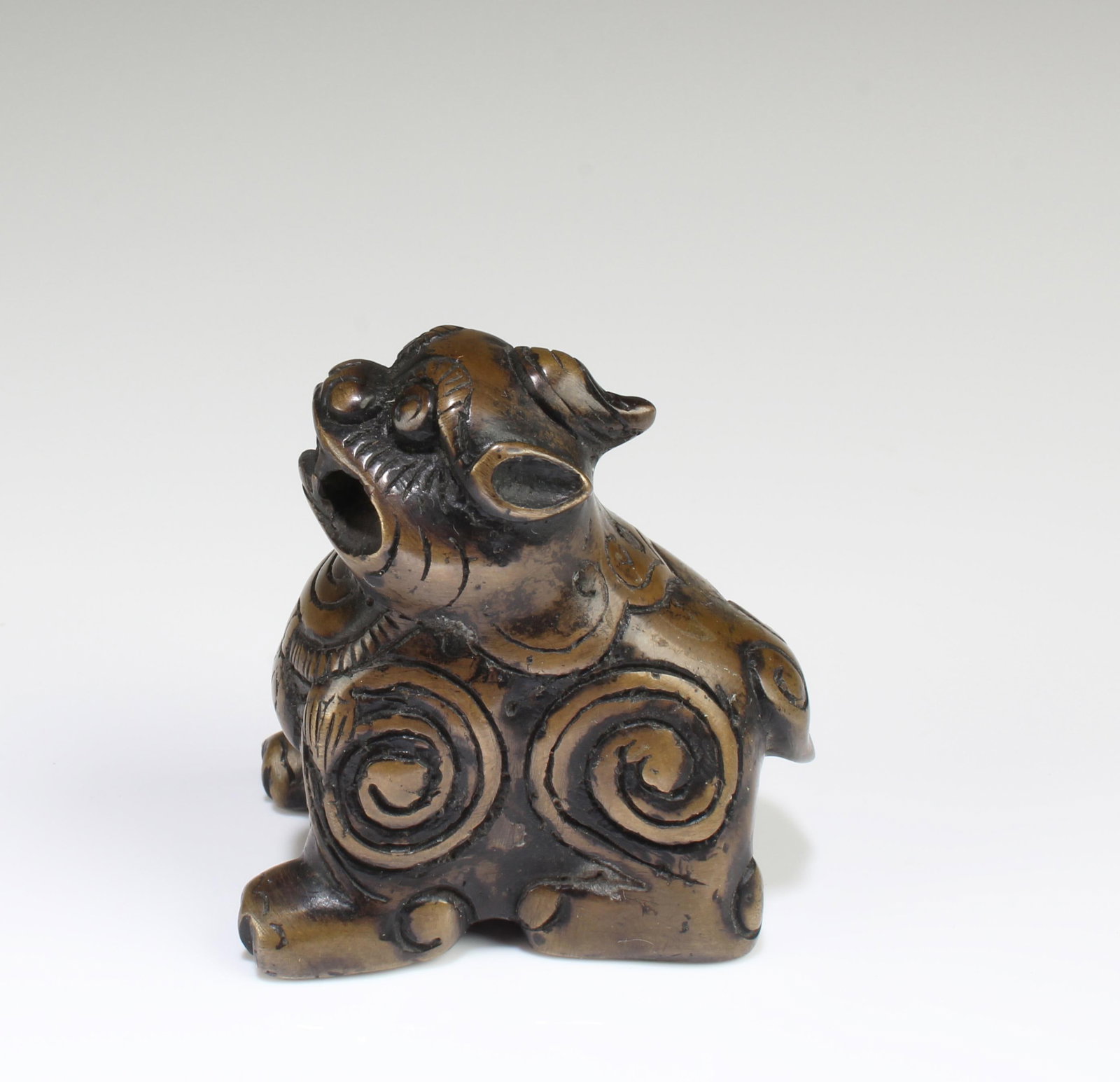 An Old Bronze Pixiu Statue (1 of 5)
