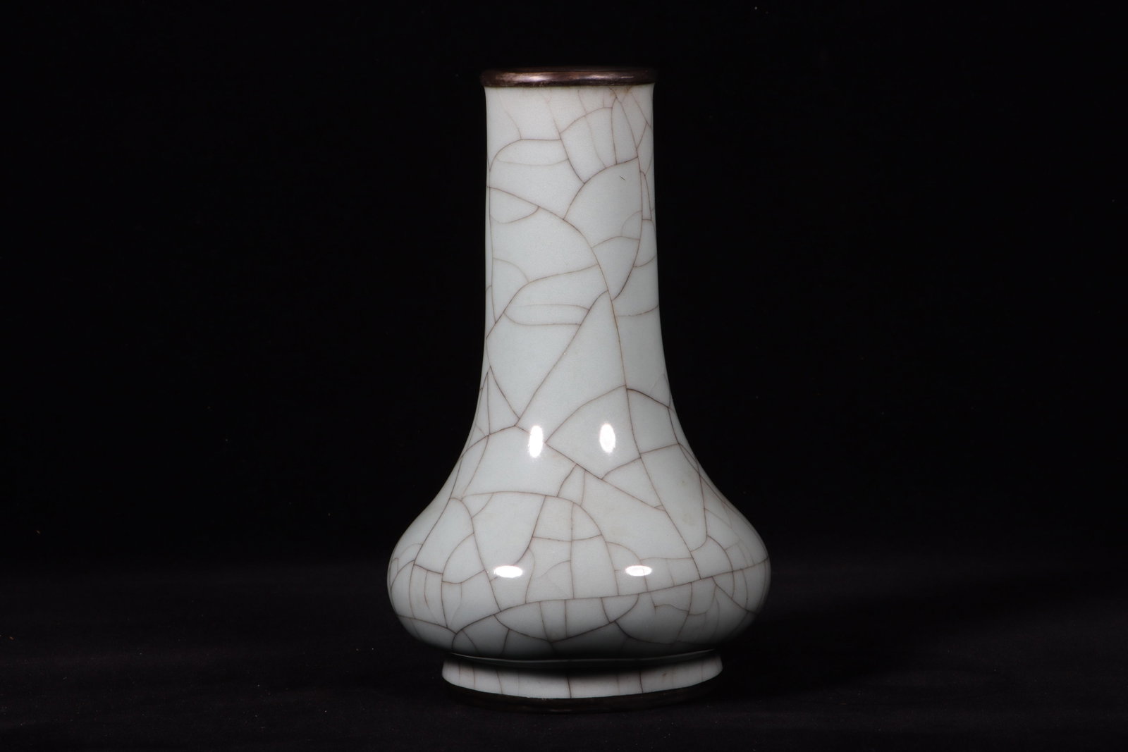 A Guanyao Vase with Box - 5