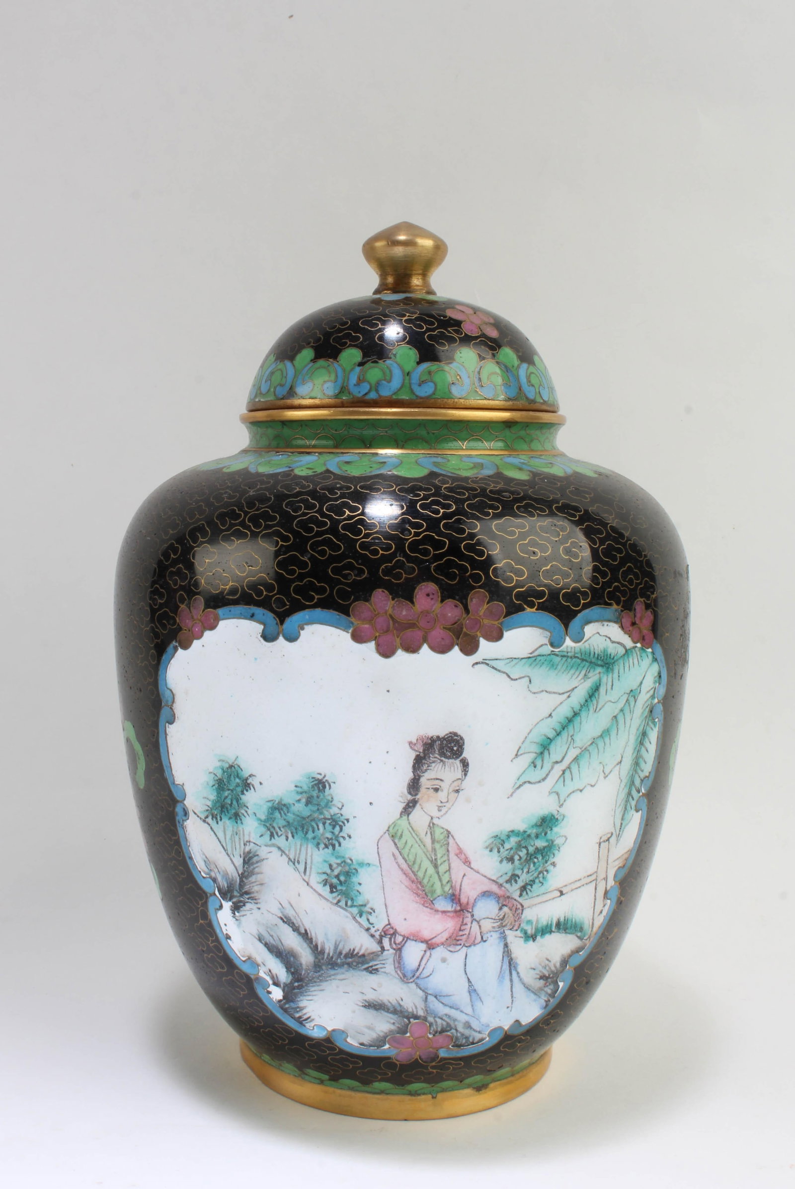 Chinese Cloisonne Container: Chinese Cloisonne Container. Height: 6.25"