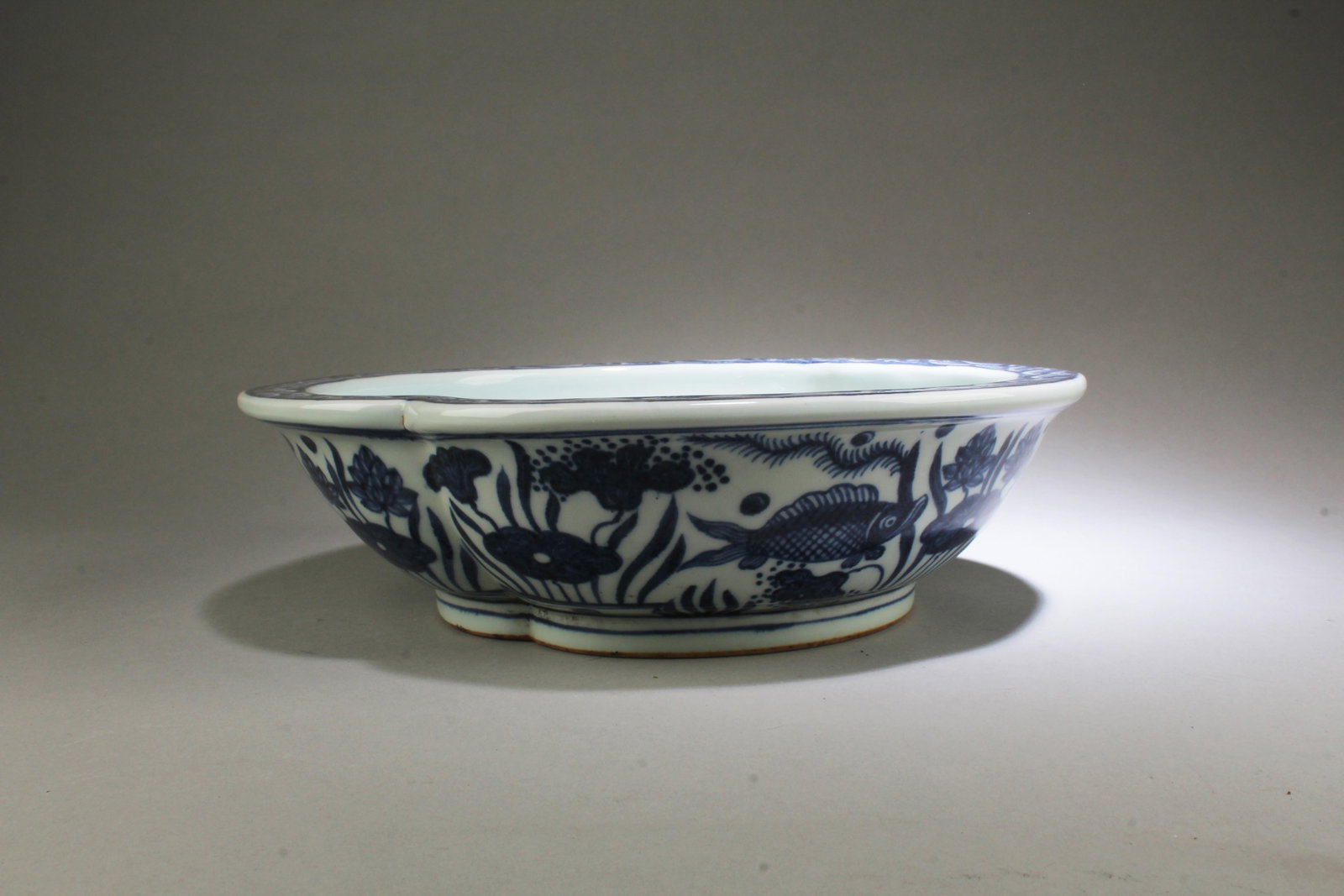 A Blue & White Porcelain Ink Washer: A Blue & White Porcelain Ink Washer. 'XuanDe' mark. Diameter: 11.5" Height: 3"