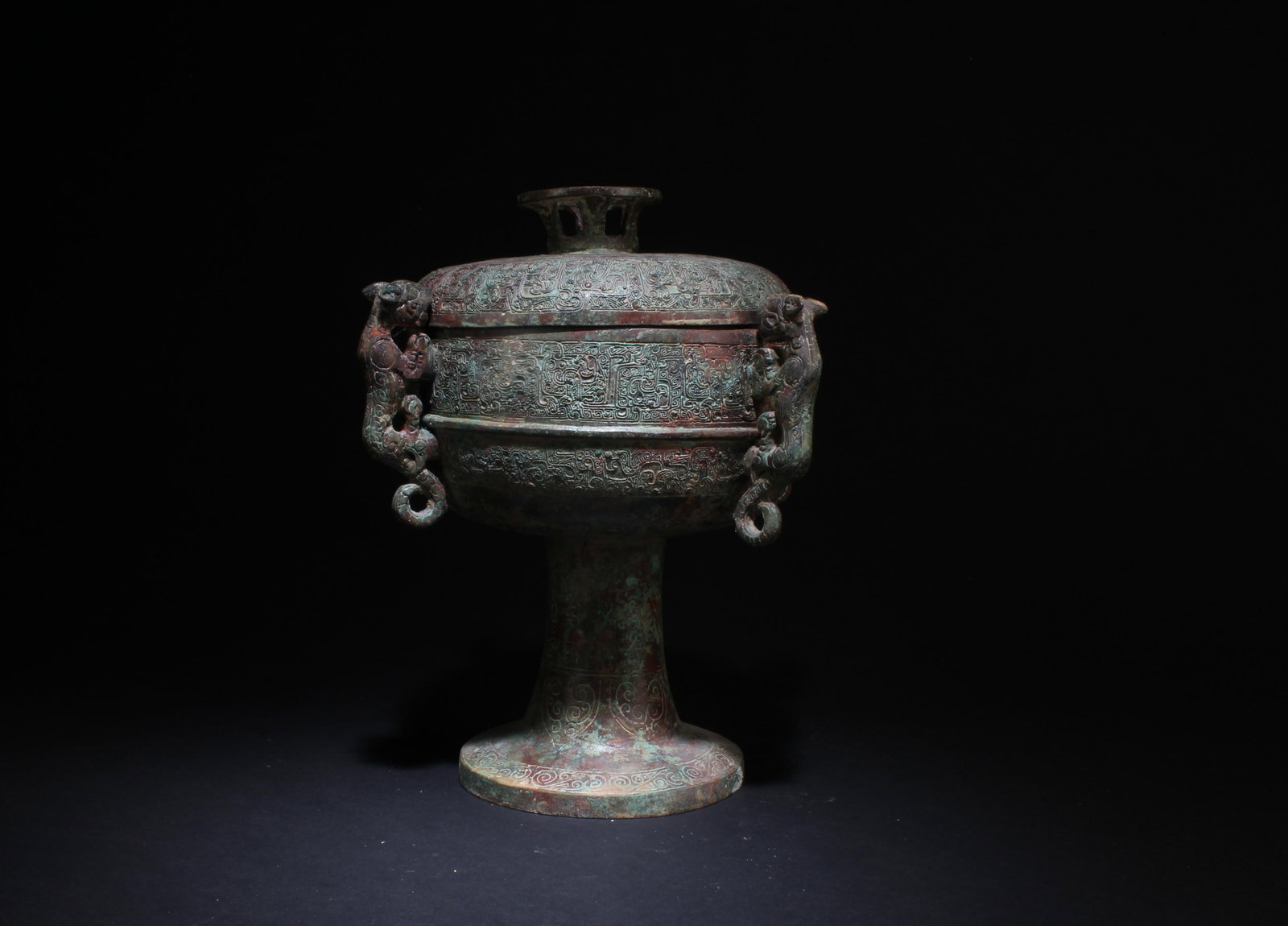 A Chinese Bronze Container with Lid (1 of 6)