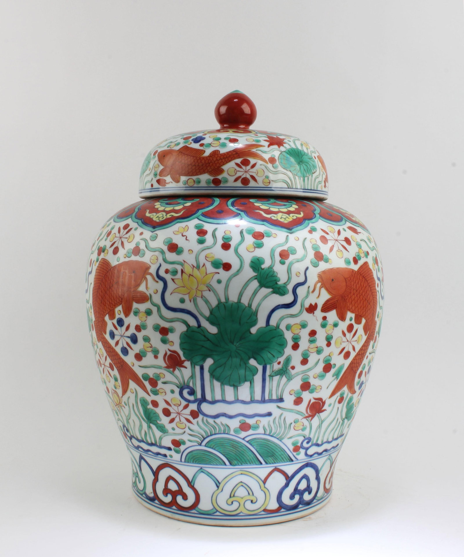 Chinese Porcelain Jar (1 of 8)