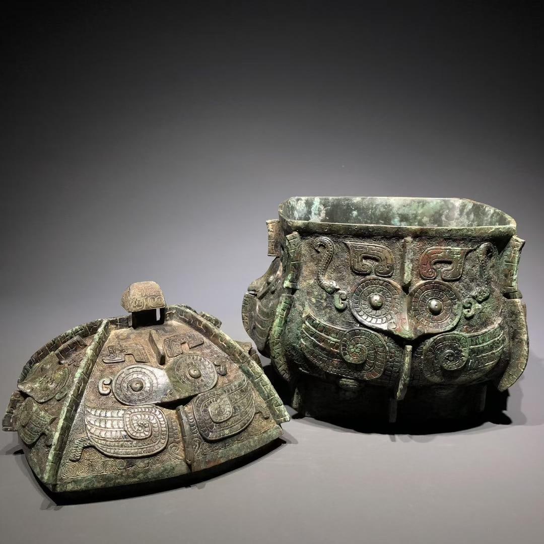 A Bronze Yi with Partridge Pattern - 5