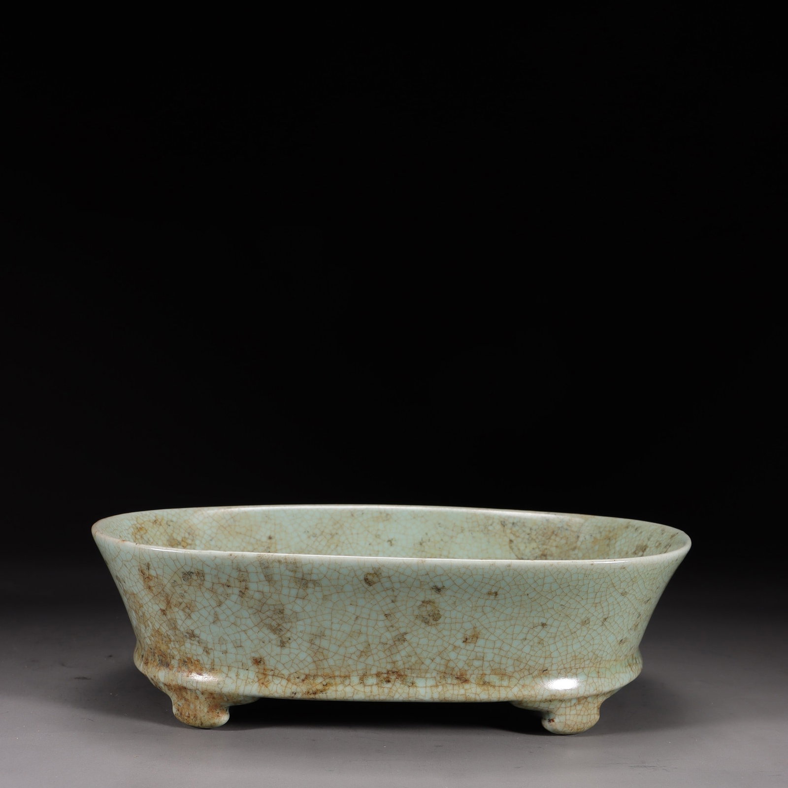 A Ru Ware Celadon Four-Legged Basin - 8