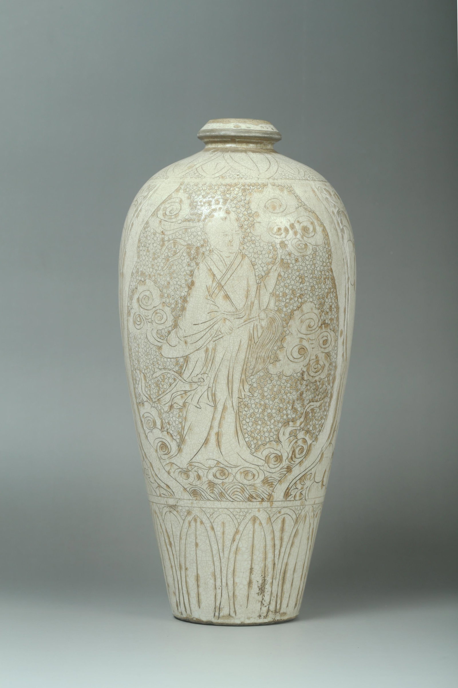 A Cizhou Meiping Vase (1 of 9)