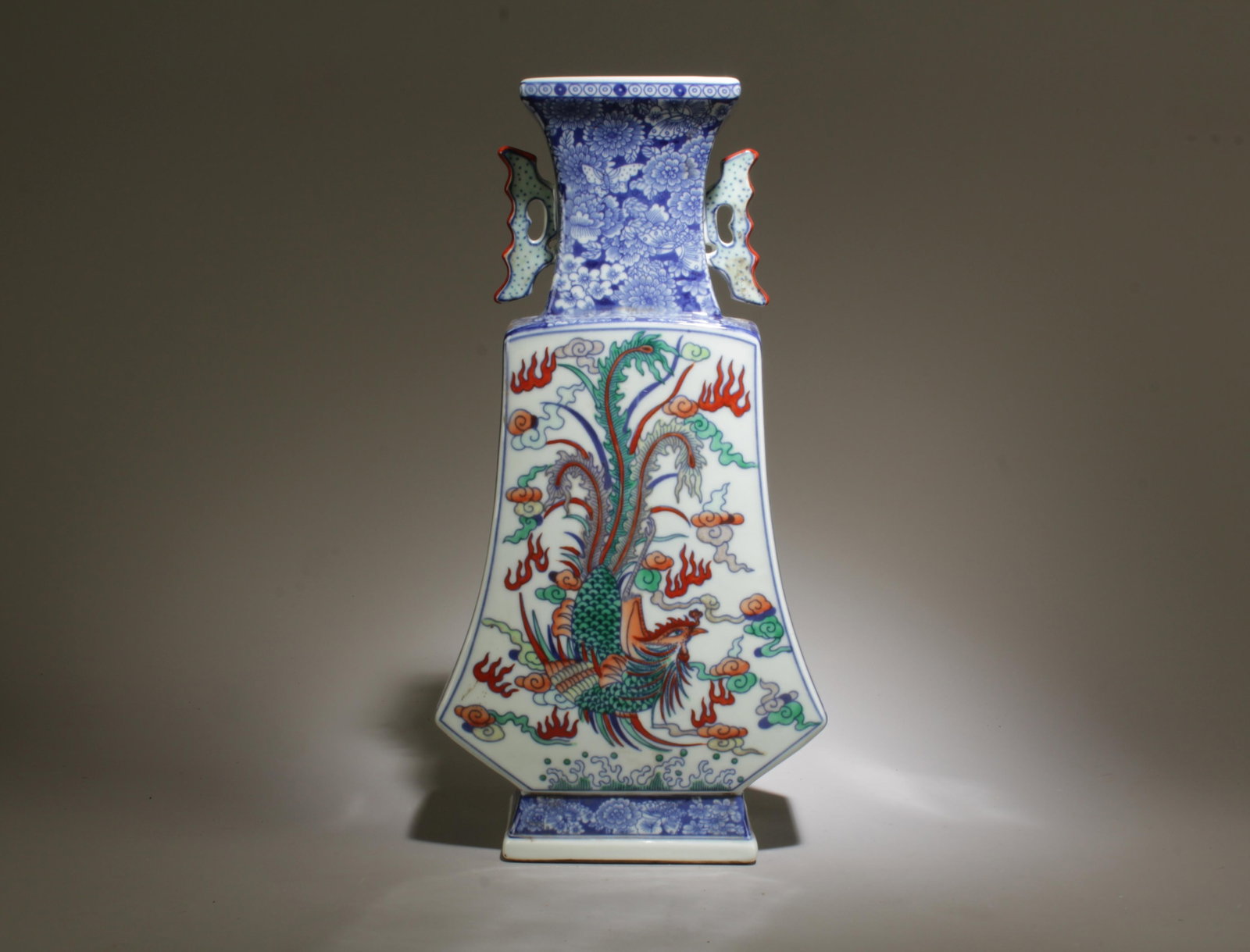 A Multi-Colored Vase with Box - 6