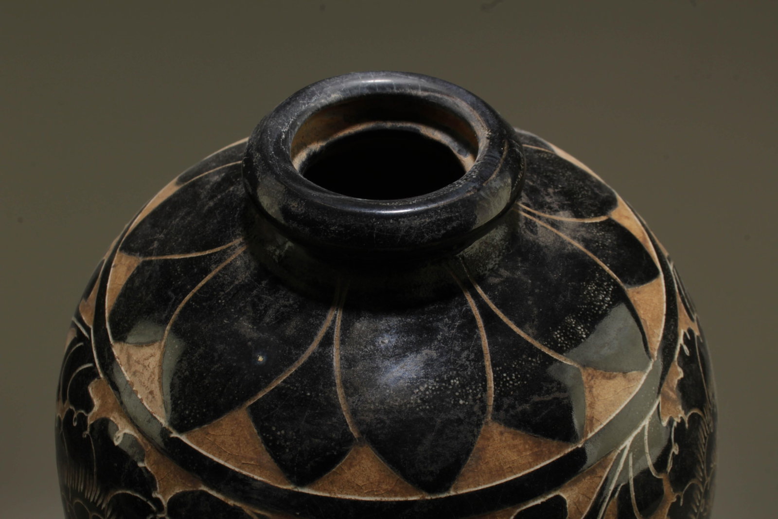 A Cizhou Vase - 4