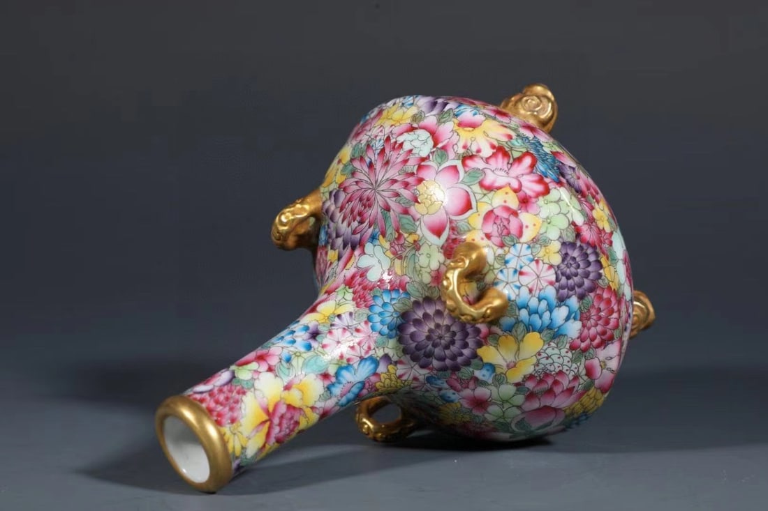 A Polychrome Vase - 3