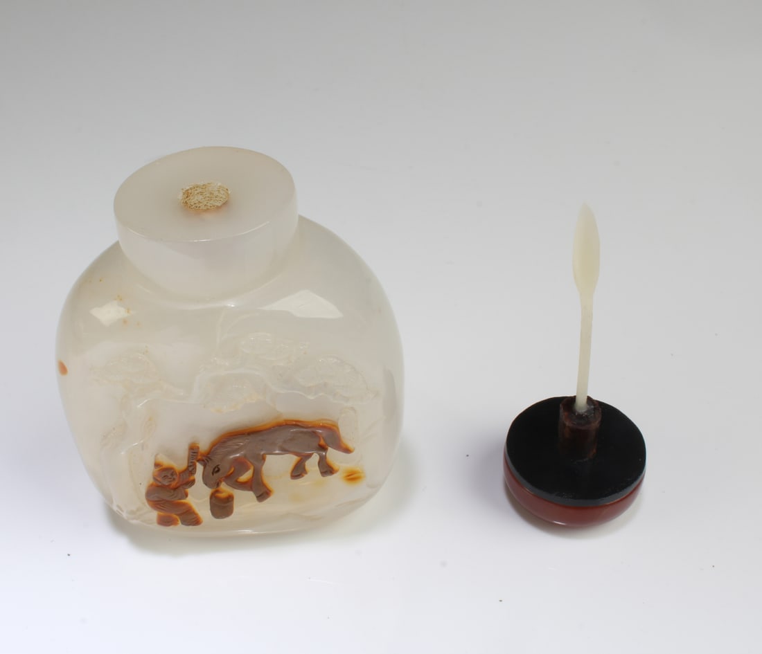 ChineseAgate Snuff Bottle - 4