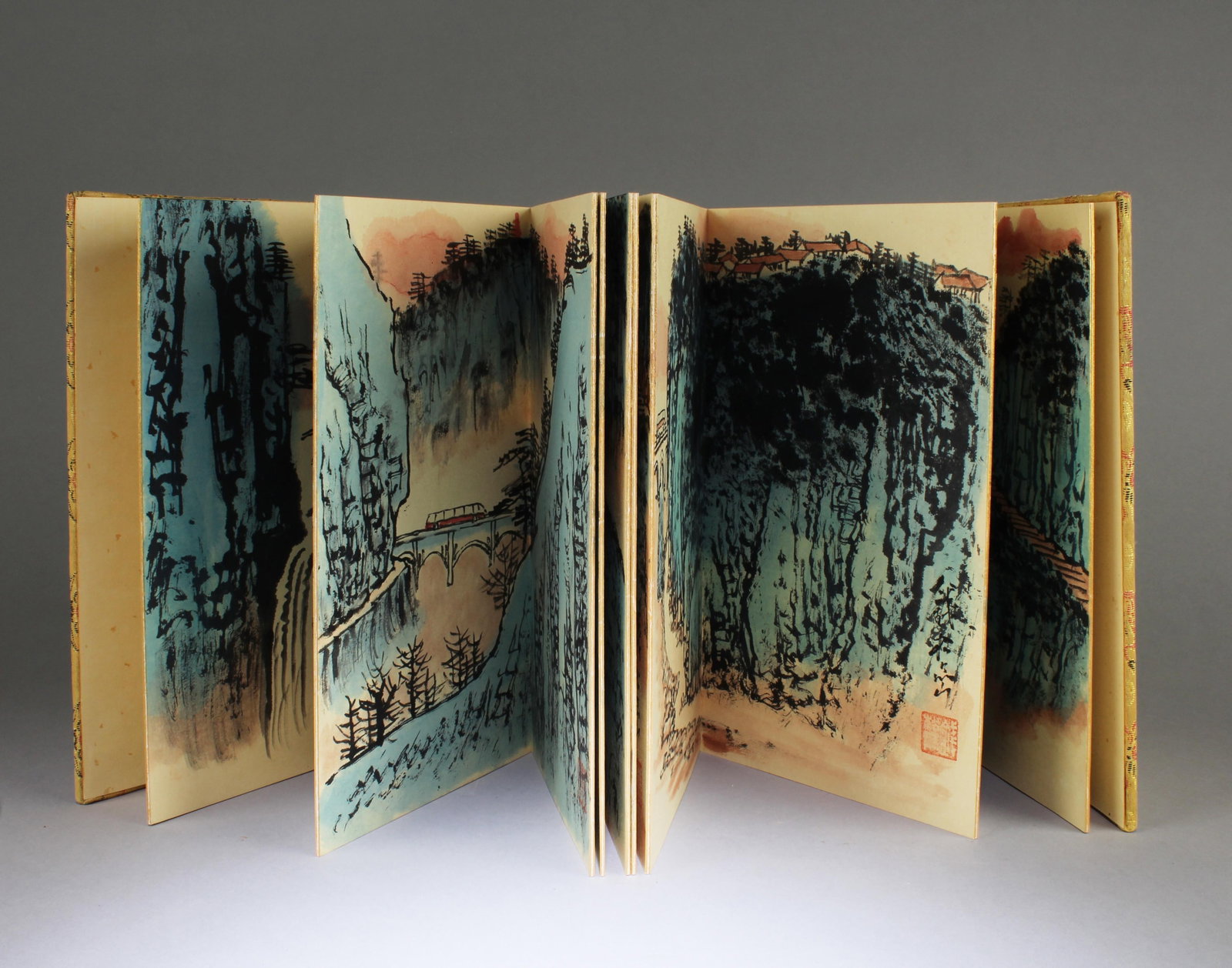 Chinese Painting album: Chinese Painting album, signed with seal attributed to Qian Song Yan. Dimensiion: 10.25" x 6.25"