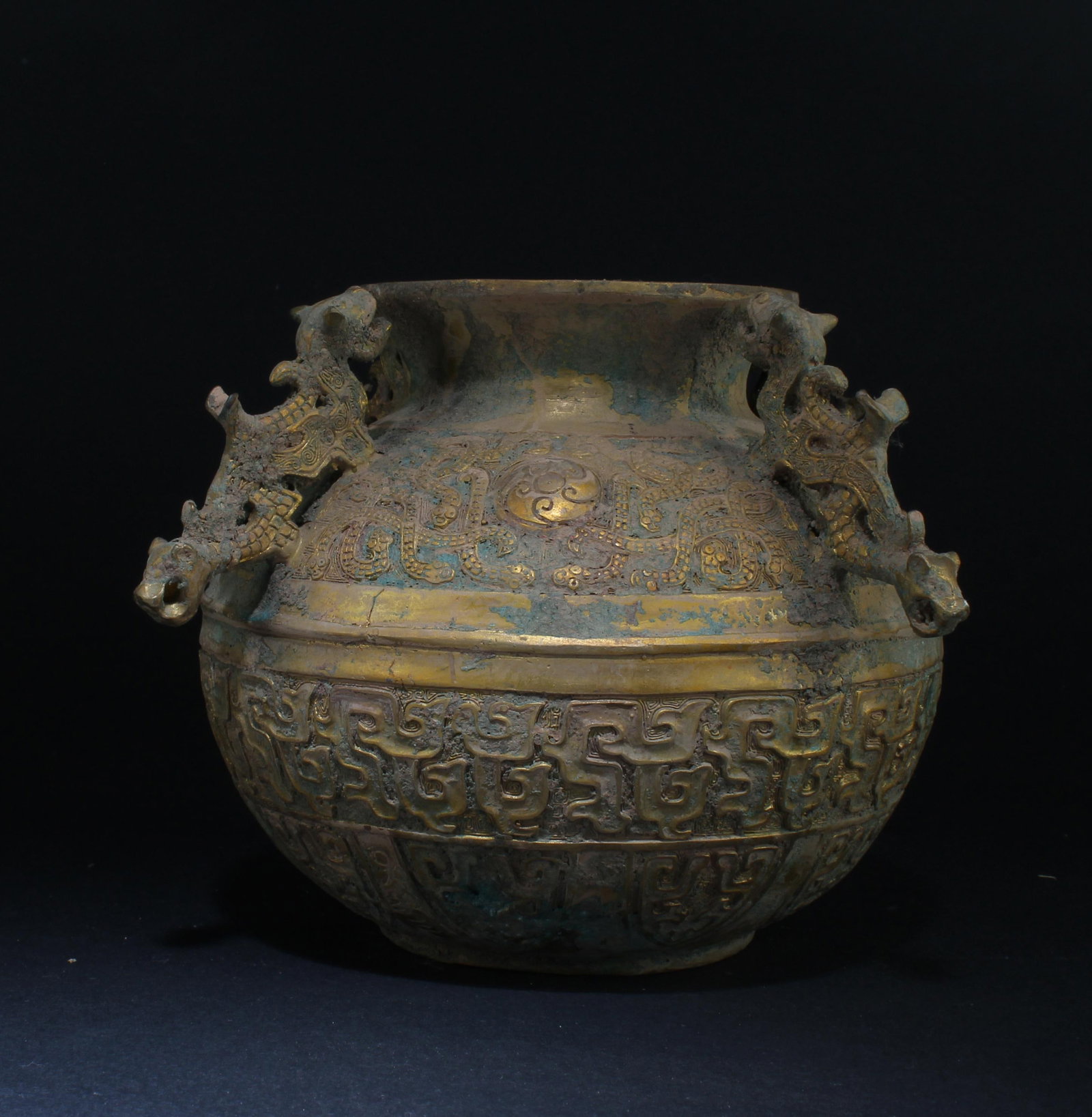 A Bronze Archaic Container - 3