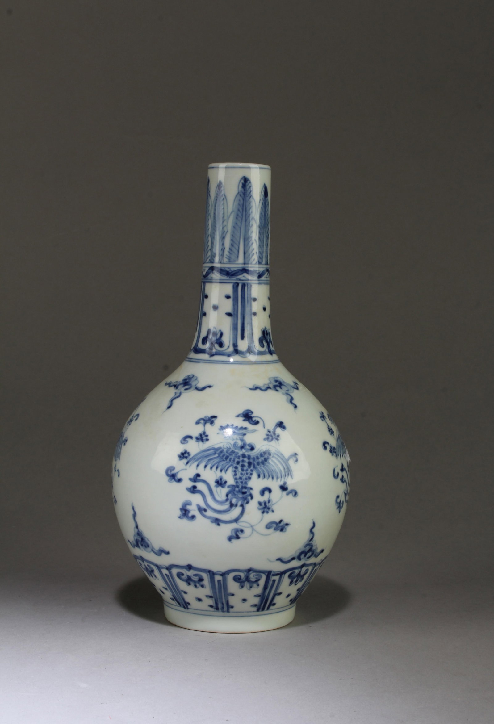 Chinese Blue & White Porcelain Vase: Chinese Blue & White Porcelain Vase. 'ChengHua' Mark at base. Height: 8"