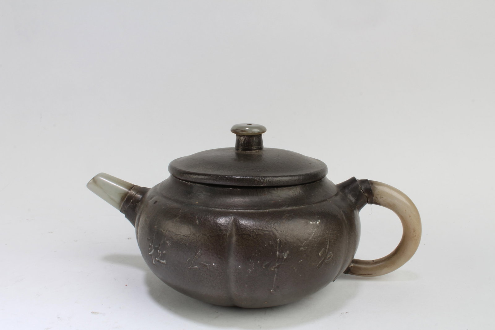 Chinese Zisha Teapot (1 of 5)