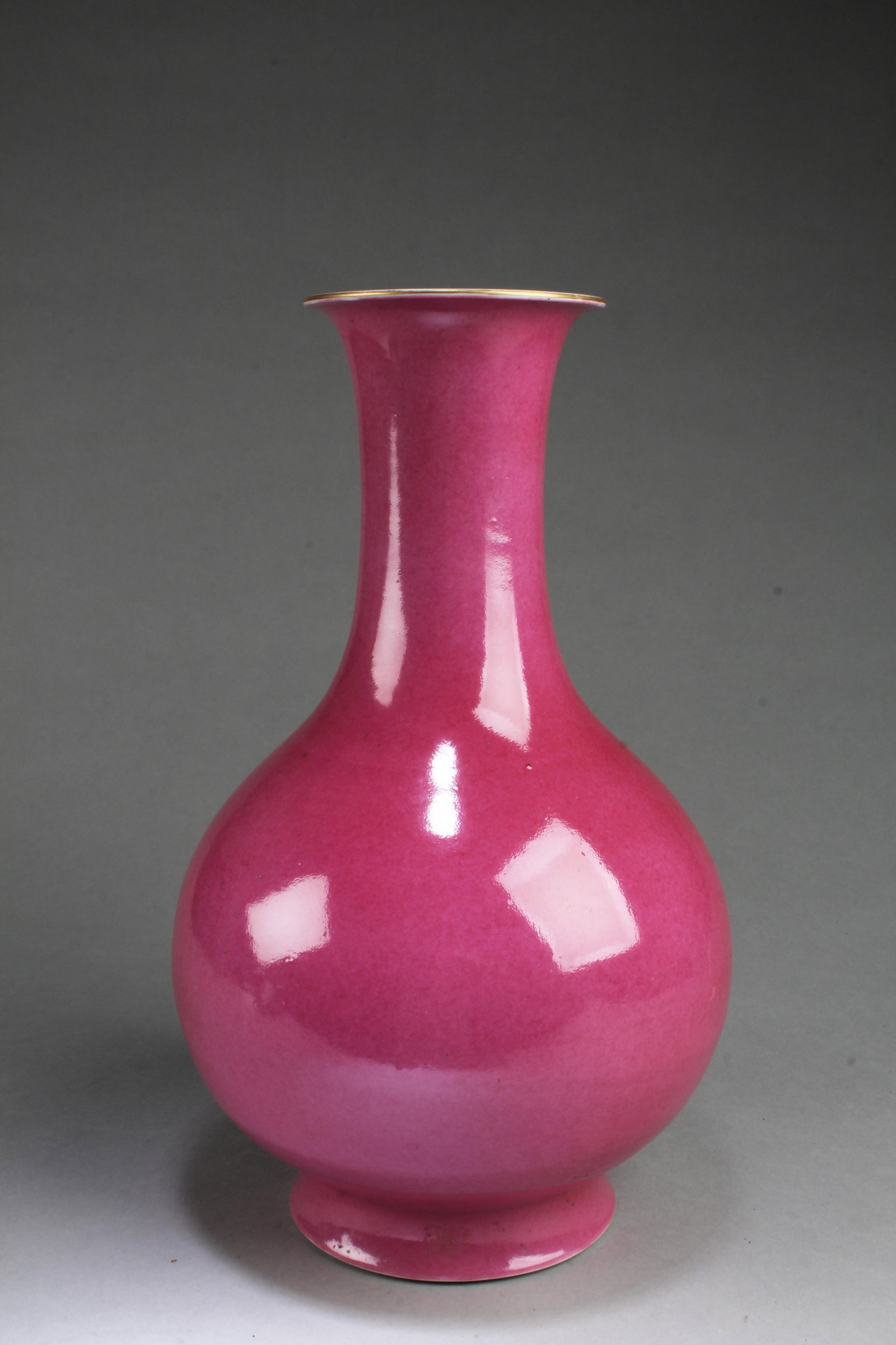 Chinese Porcelain Vase: Chinese Porcelain Vase. Height: 13.75"