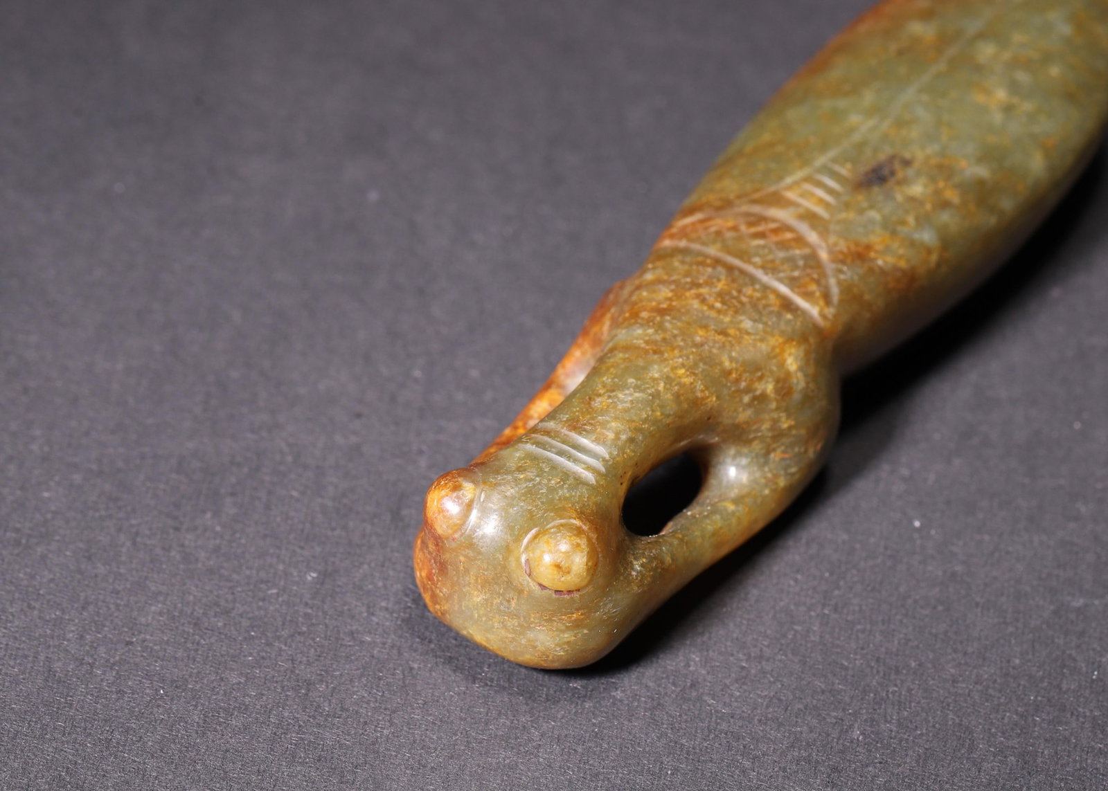 A Jade Mantis Pendant, Han Dynasty - 3