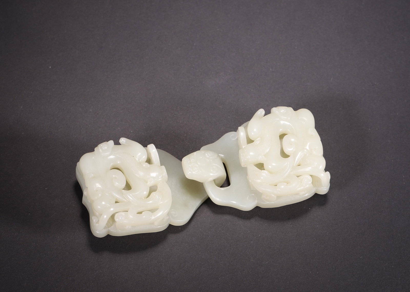 A Hetian Jade Chilong Belt Buckle, Qing Dynasty (1 of 7)