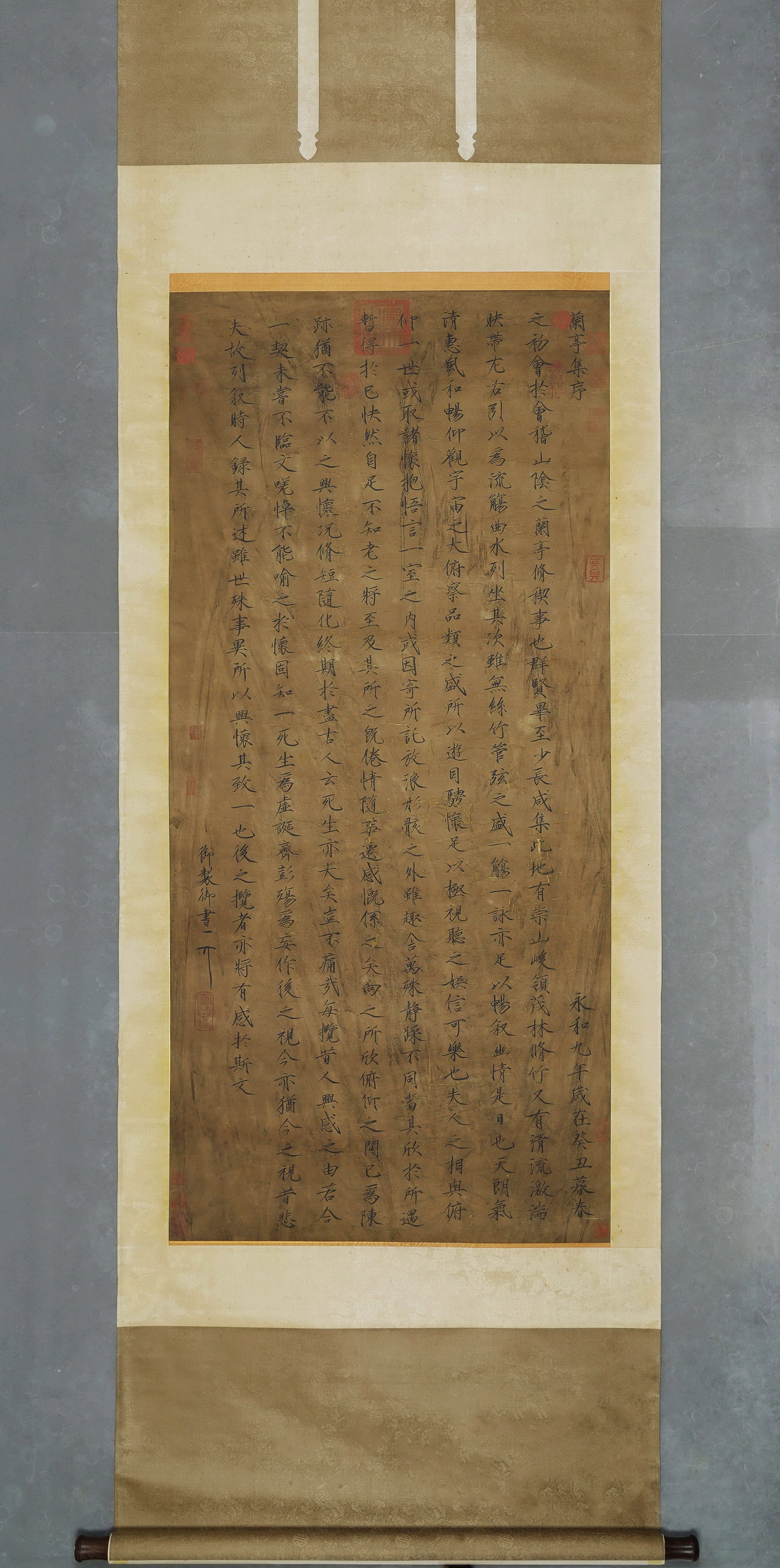 A Calligraphy Hanging Scroll "Preface to the Orchid Pavilion" on Silk, Attributed to Emperor Huizong: Painting Core SizeL 137cm (53.94 in); W 65cm (25.59 in)A Song Dynasty hanging scroll on old silk, attributed to Emperor Huizong, featuring the Preface to the Orchid Pavilion in his signature "slender 