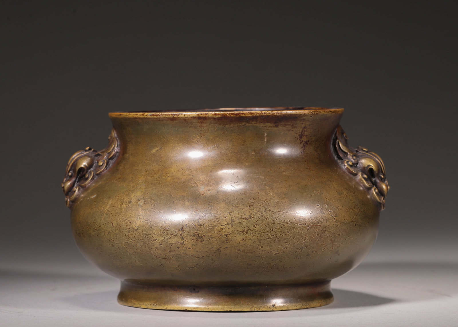 A Bronze Censer with Phoenix-Form Handles, Marked "Le Qin Shu Yi Xiao You", Qing Dynasty (1 of 9)