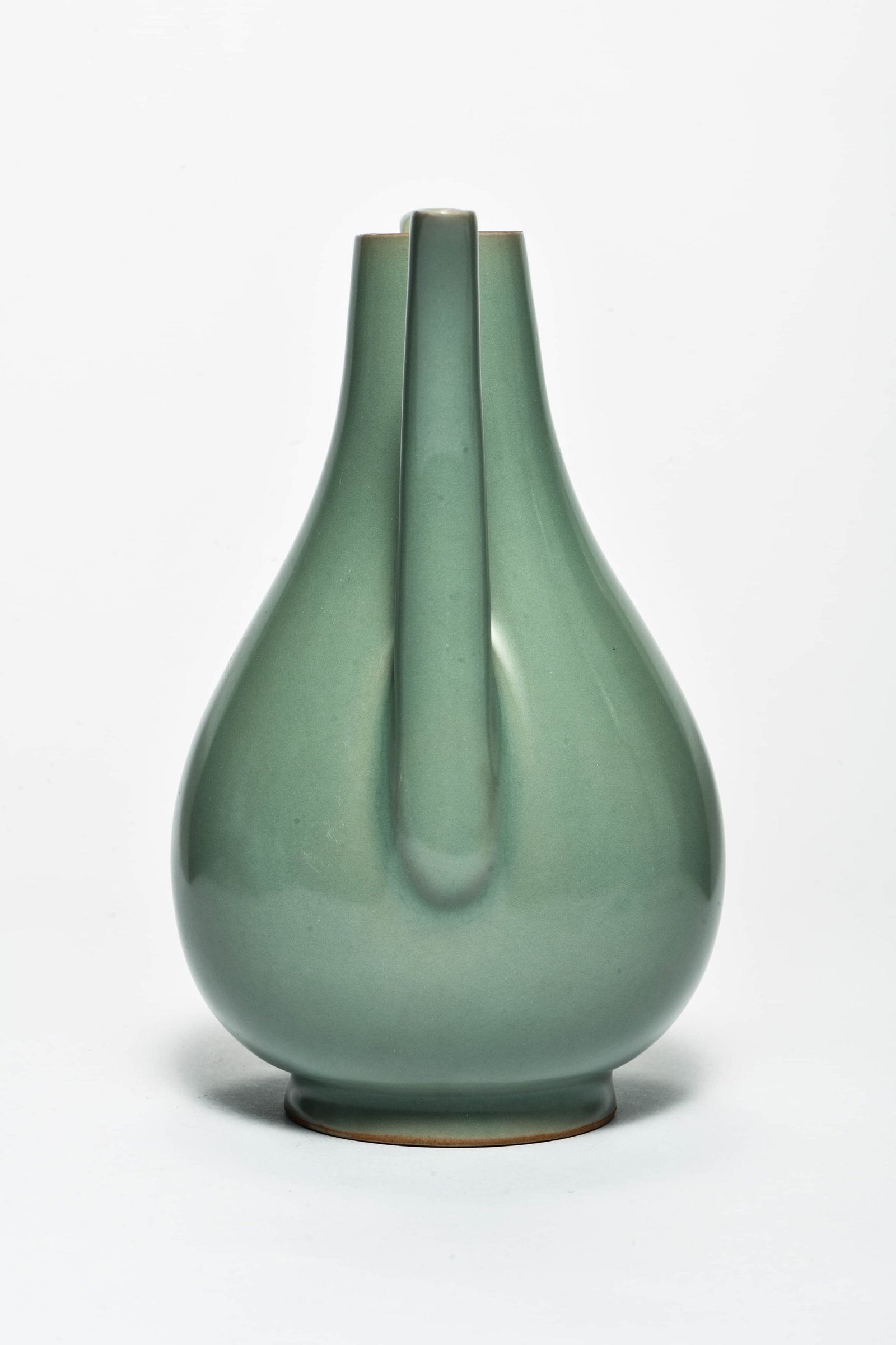 A celadon-glazed ewer - 3
