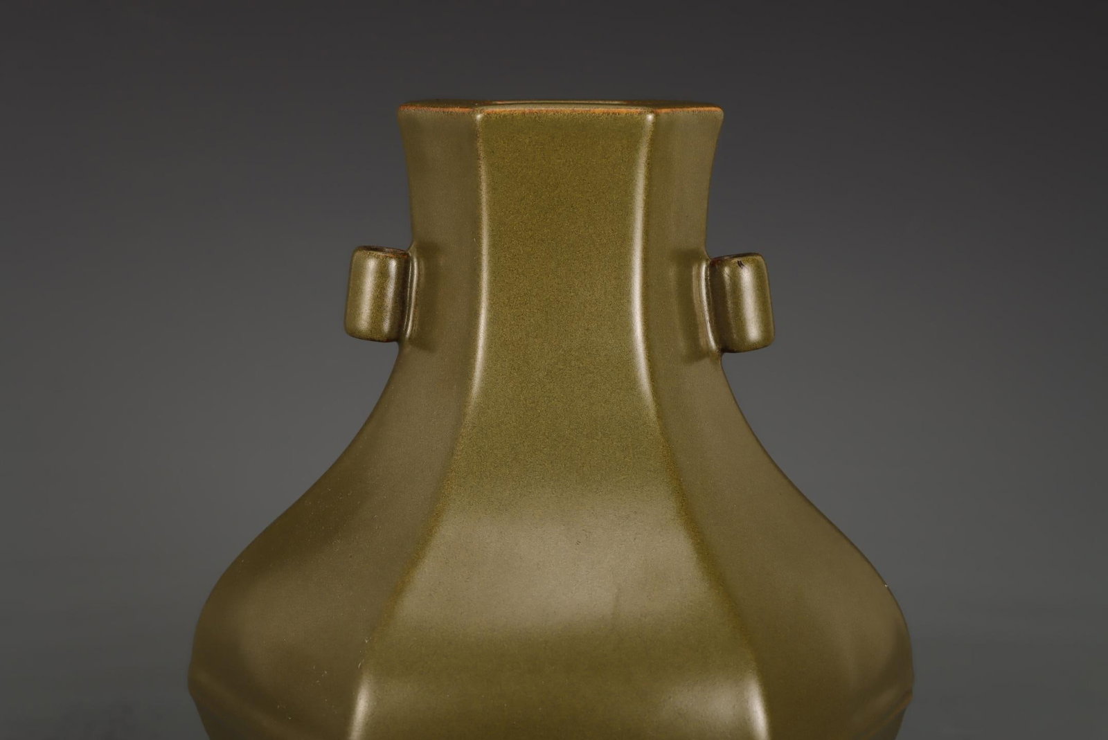 A Tea-Dust Glazed Hexagonal Vase - 3