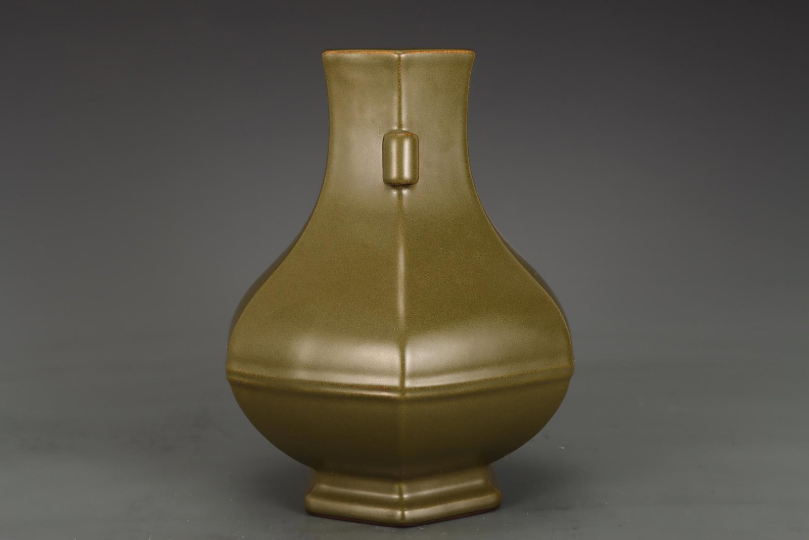 A Tea-Dust Glazed Hexagonal Vase - 5