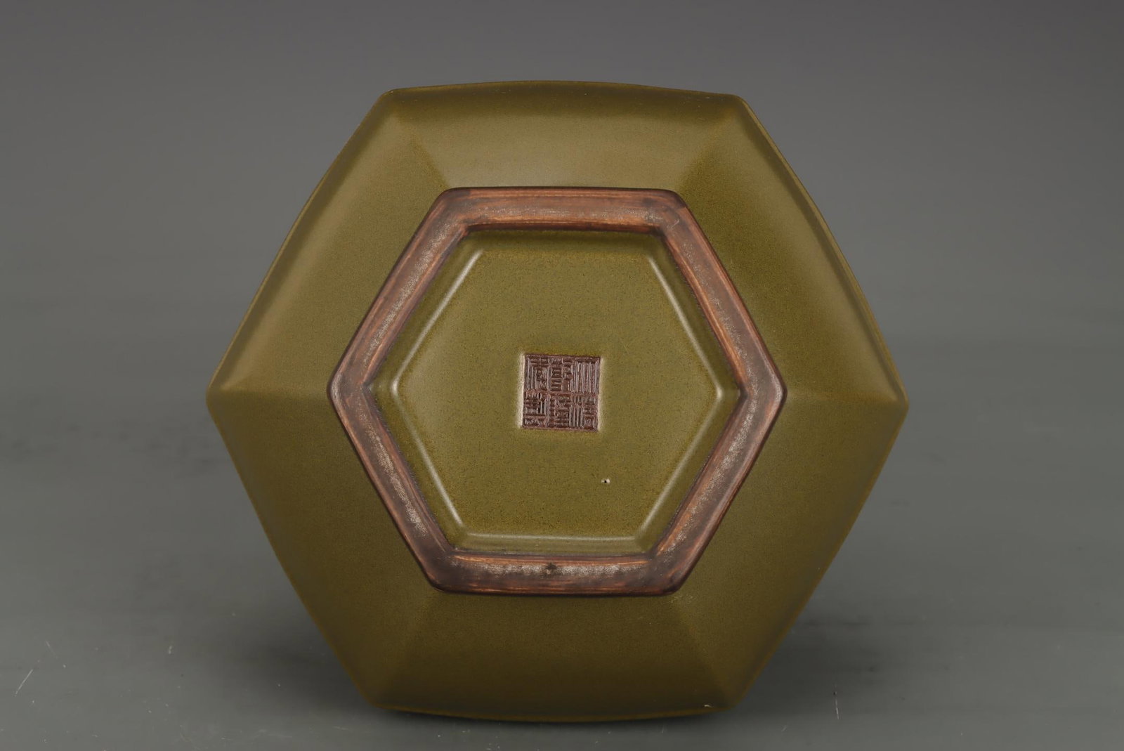 A Tea-Dust Glazed Hexagonal Vase - 9