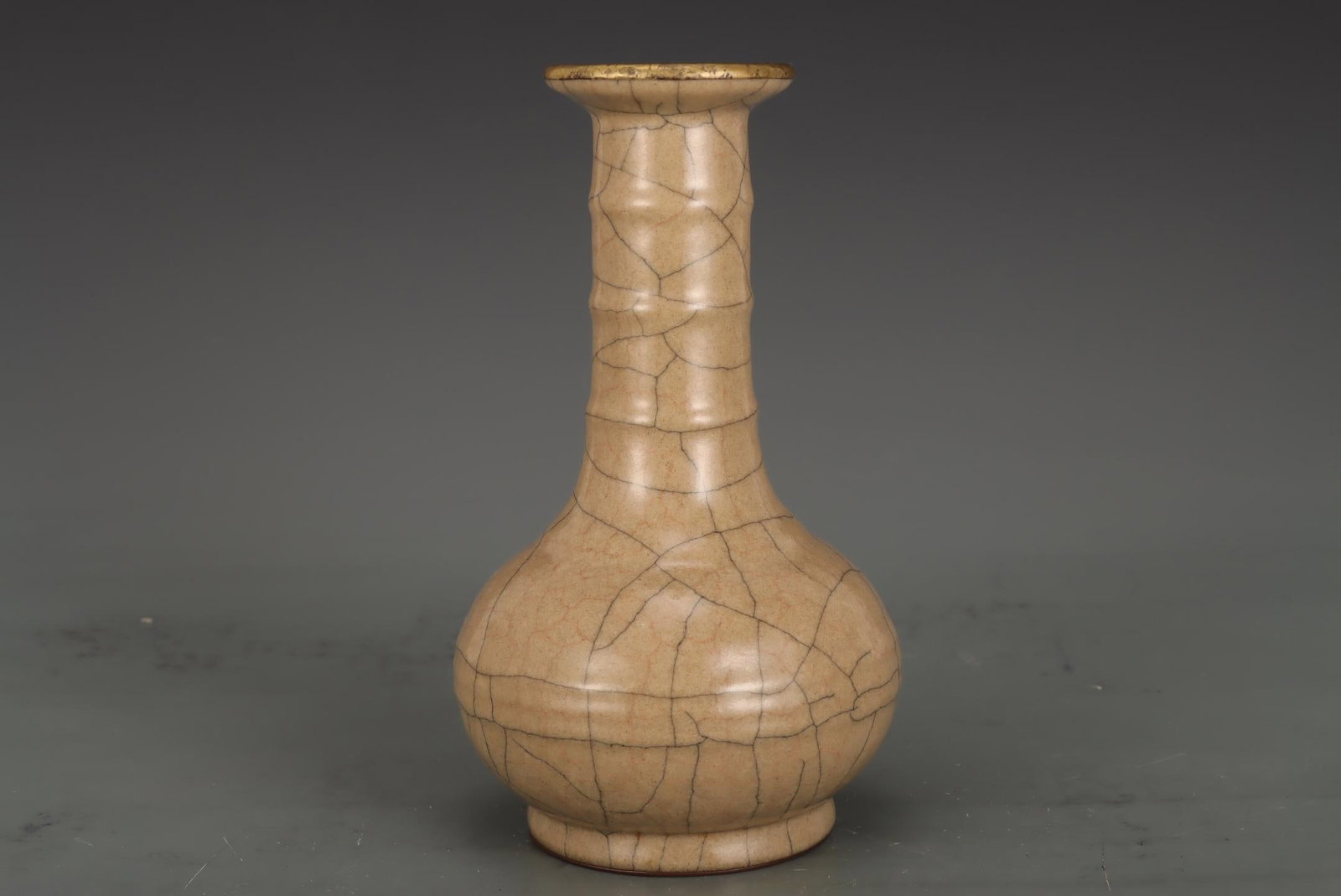 A Ge Ware Celadon Vase - 5