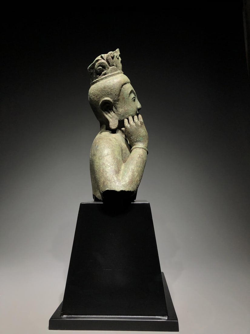 A Bodhisattva Statue - 7