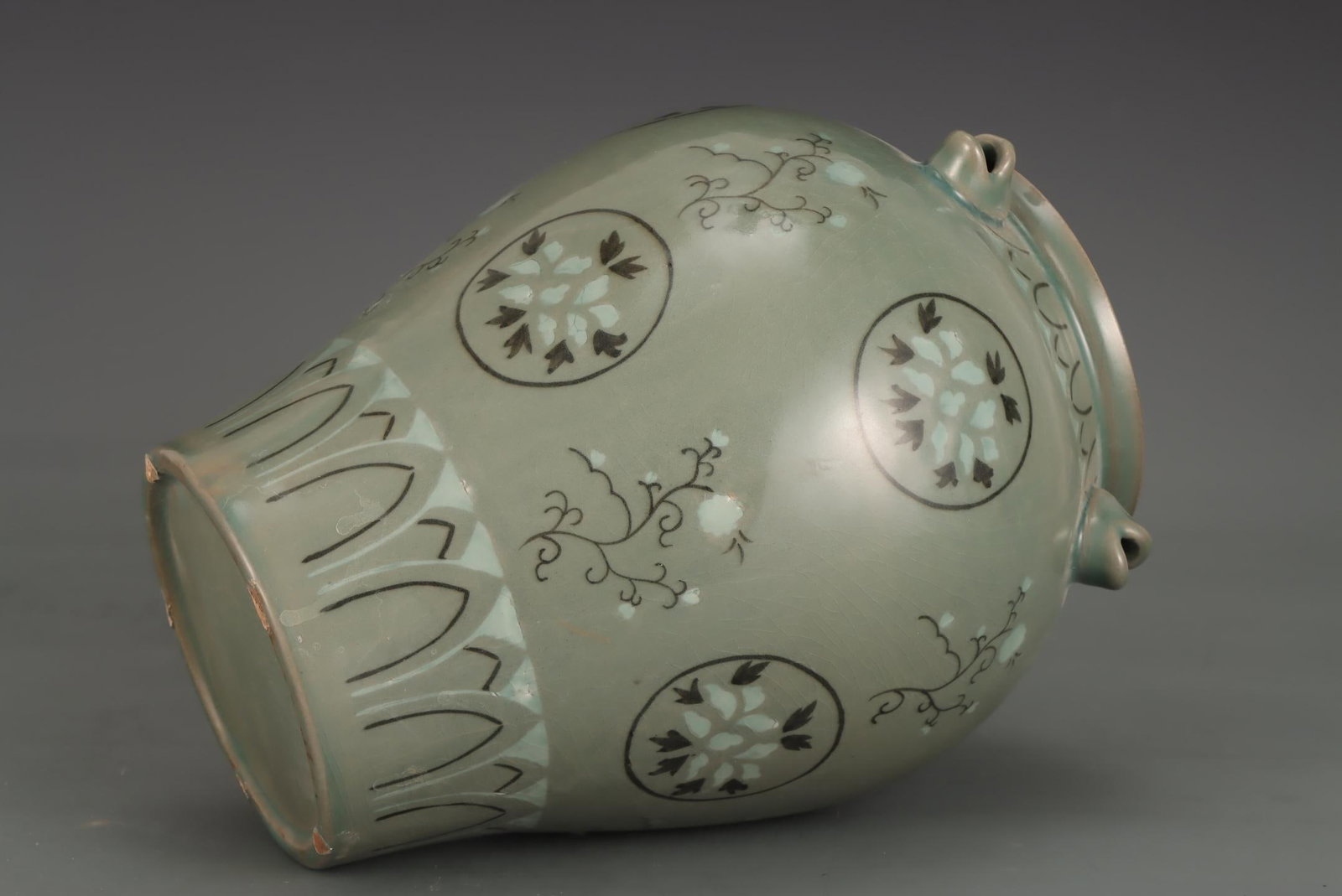 A Goryeo Celadon Jar - 7