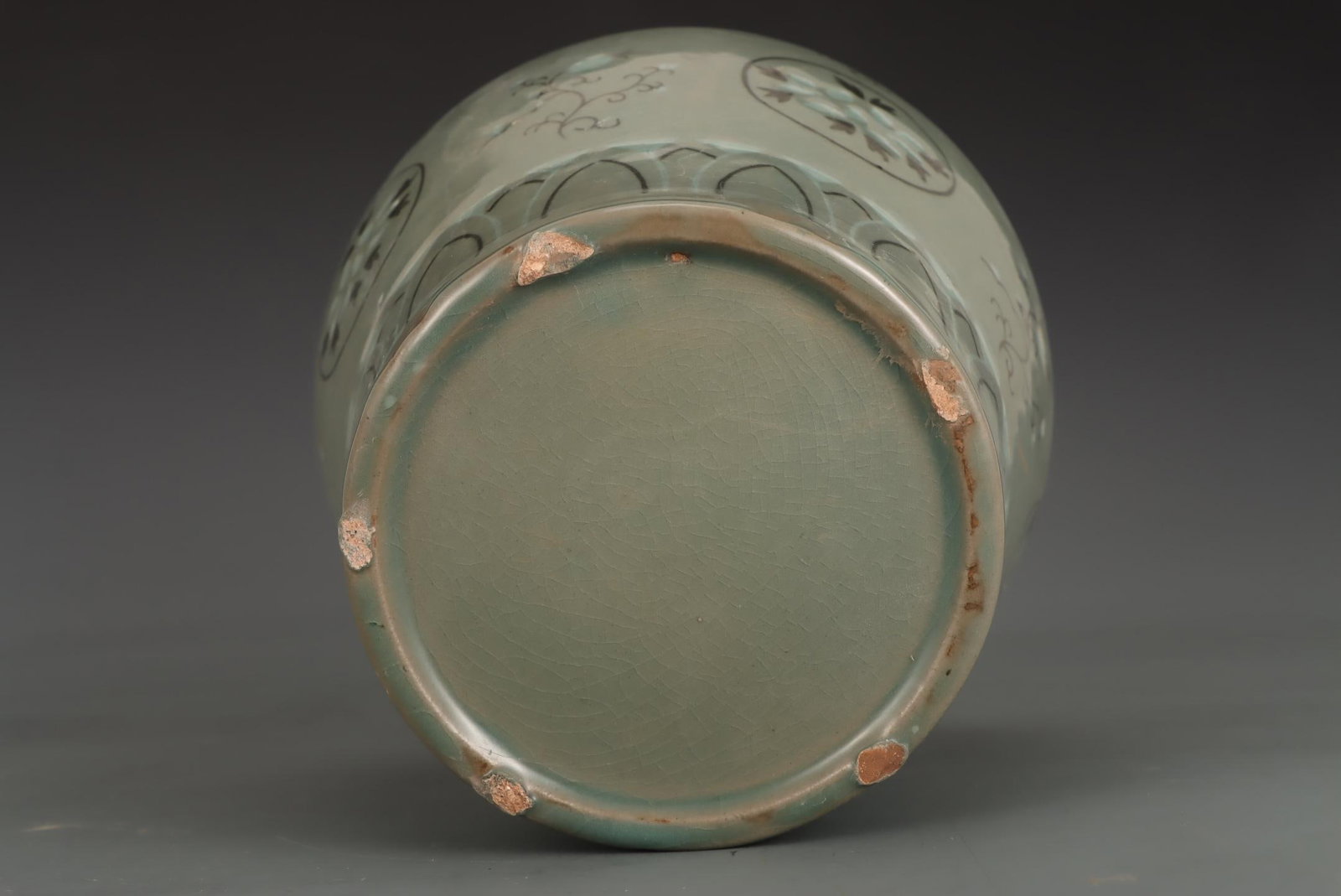 A Goryeo Celadon Jar - 9
