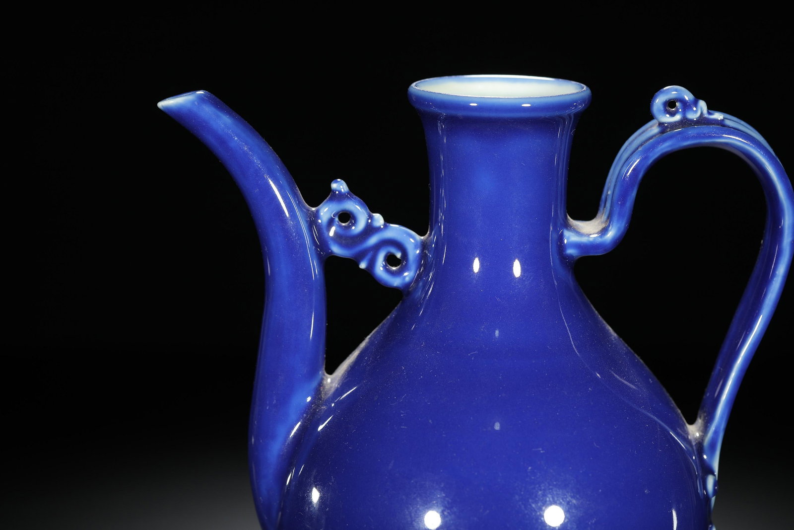 Blue-Glazed Ewer - 3