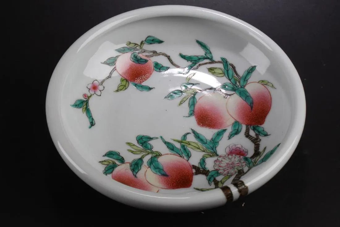 Chinese Porcelain Bowl: Chinese Porcelain Bowl. Diameter: 9"