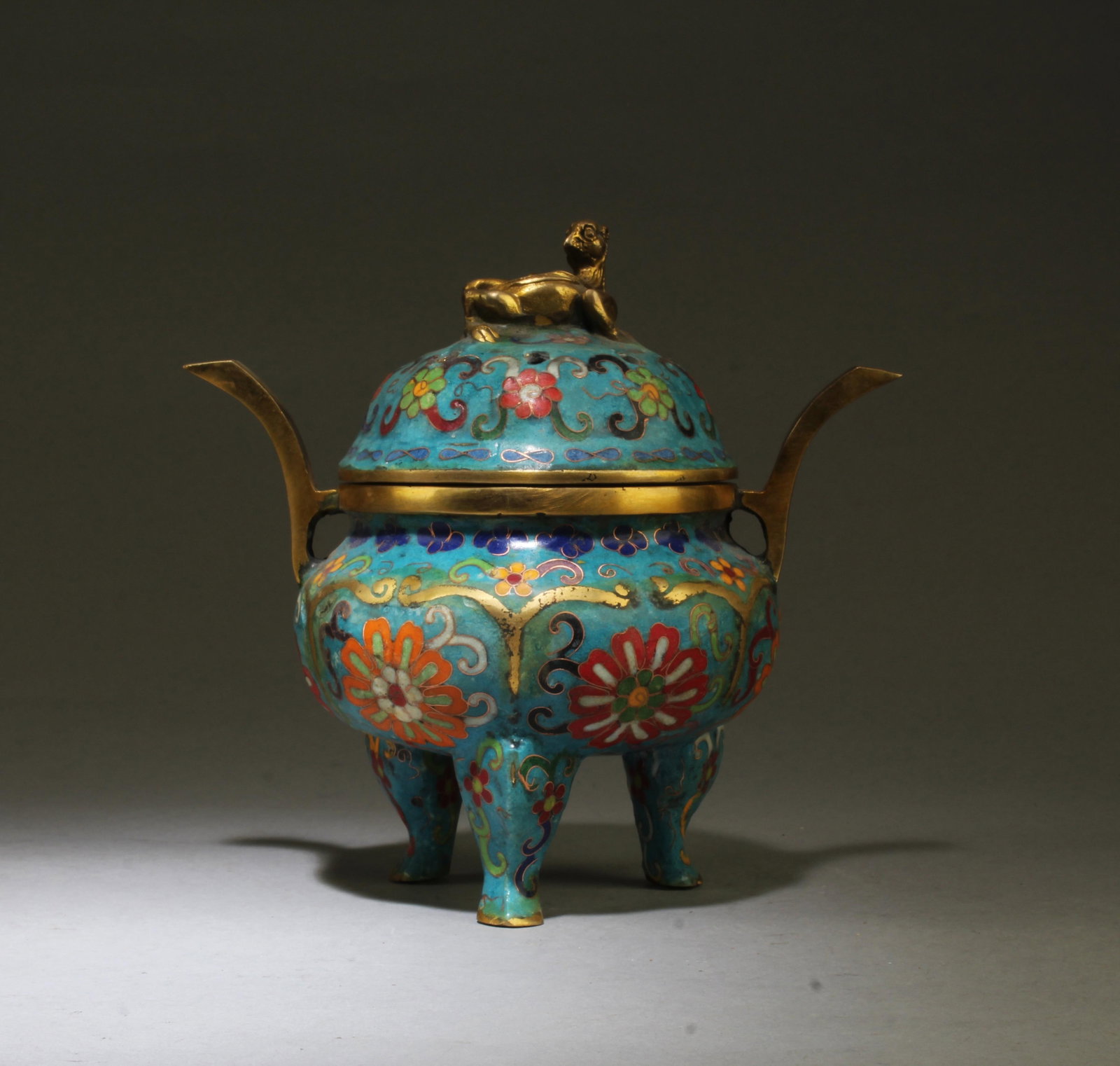 Chinese Cloisonne Censer: Chinese Cloisonne Censer. Height: 7.5"