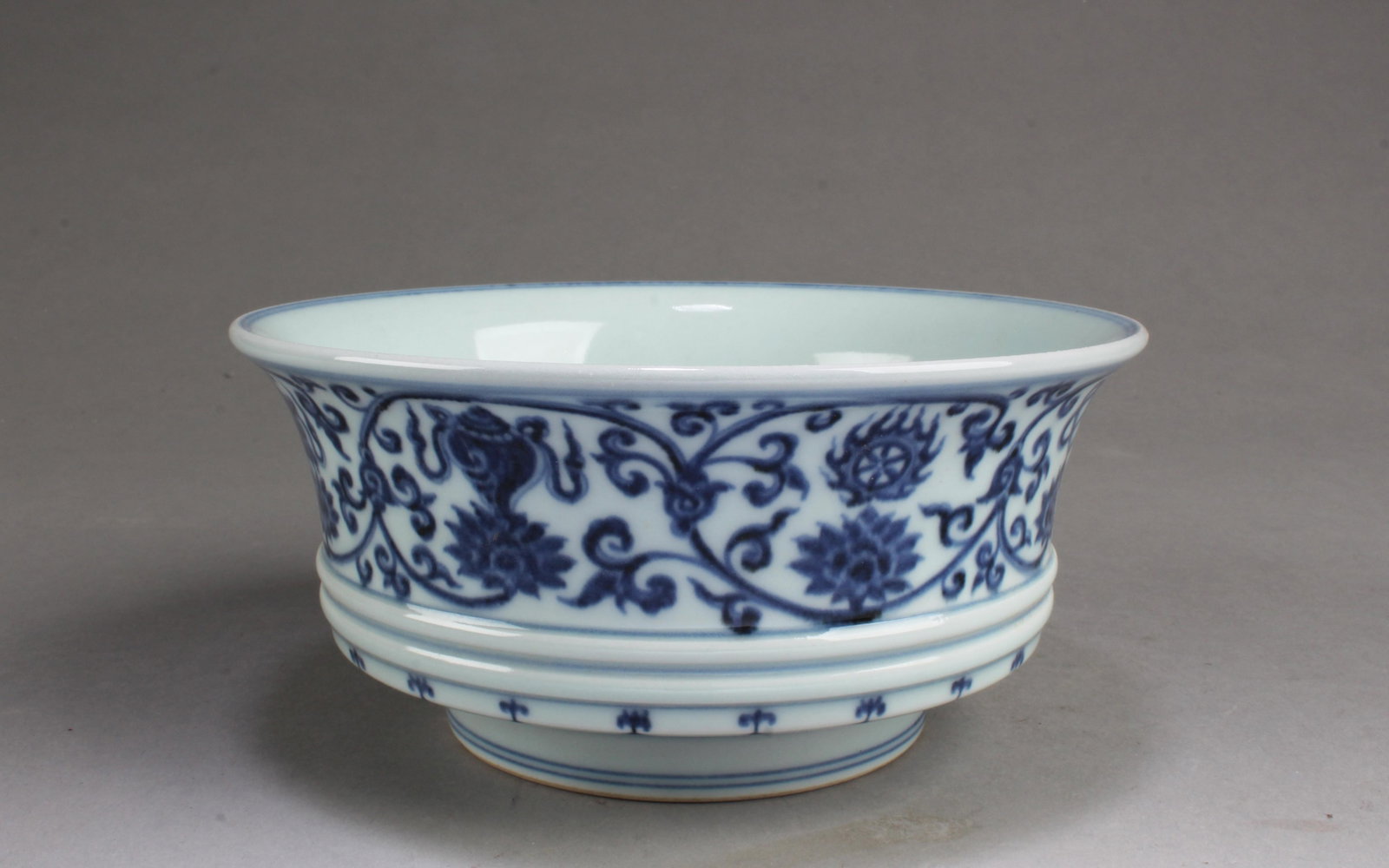 Chinese Blue & White Porcelain Bowl: Chinese Blue & White Porcelain Bowl. 'XuanDe' mark on body. Diameter: 7"
