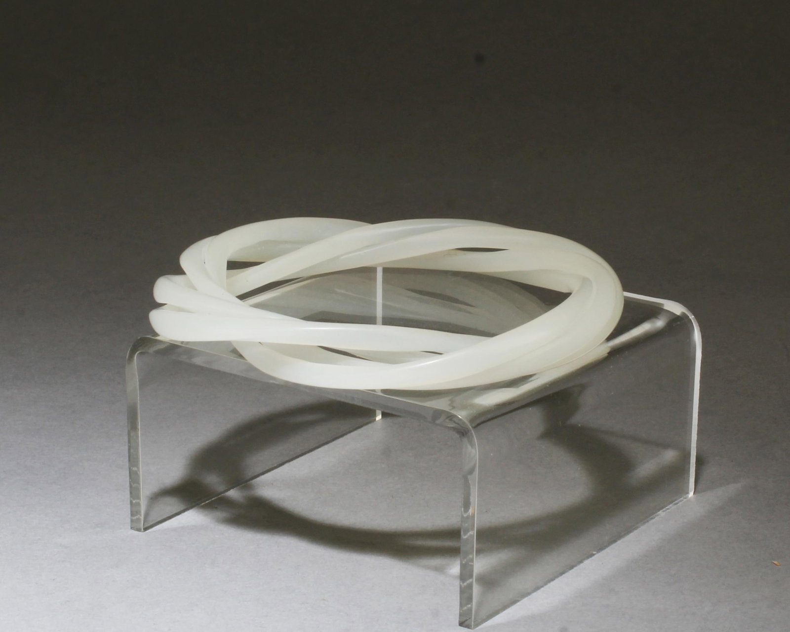 An Unique White Jade Bangle - 3