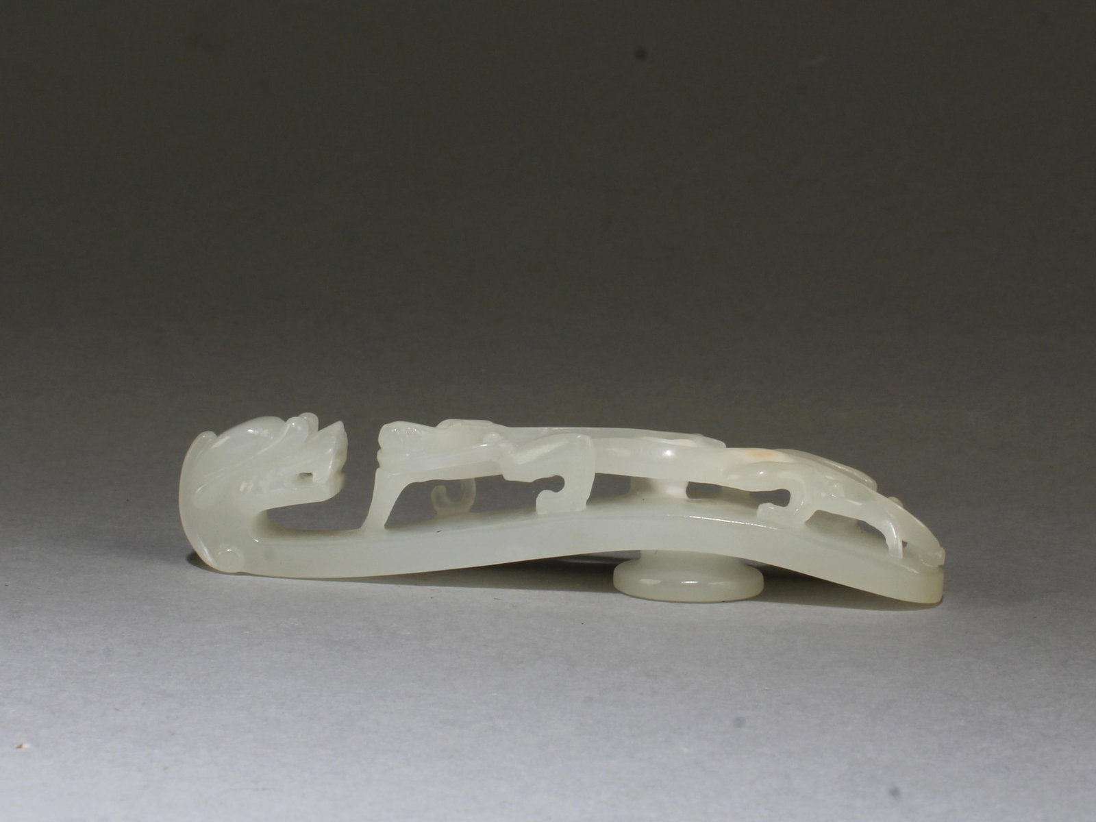 Chinese Carved Jade Belt Hook: Chinese Carved Jade Belt Hook. Length: 3.75"