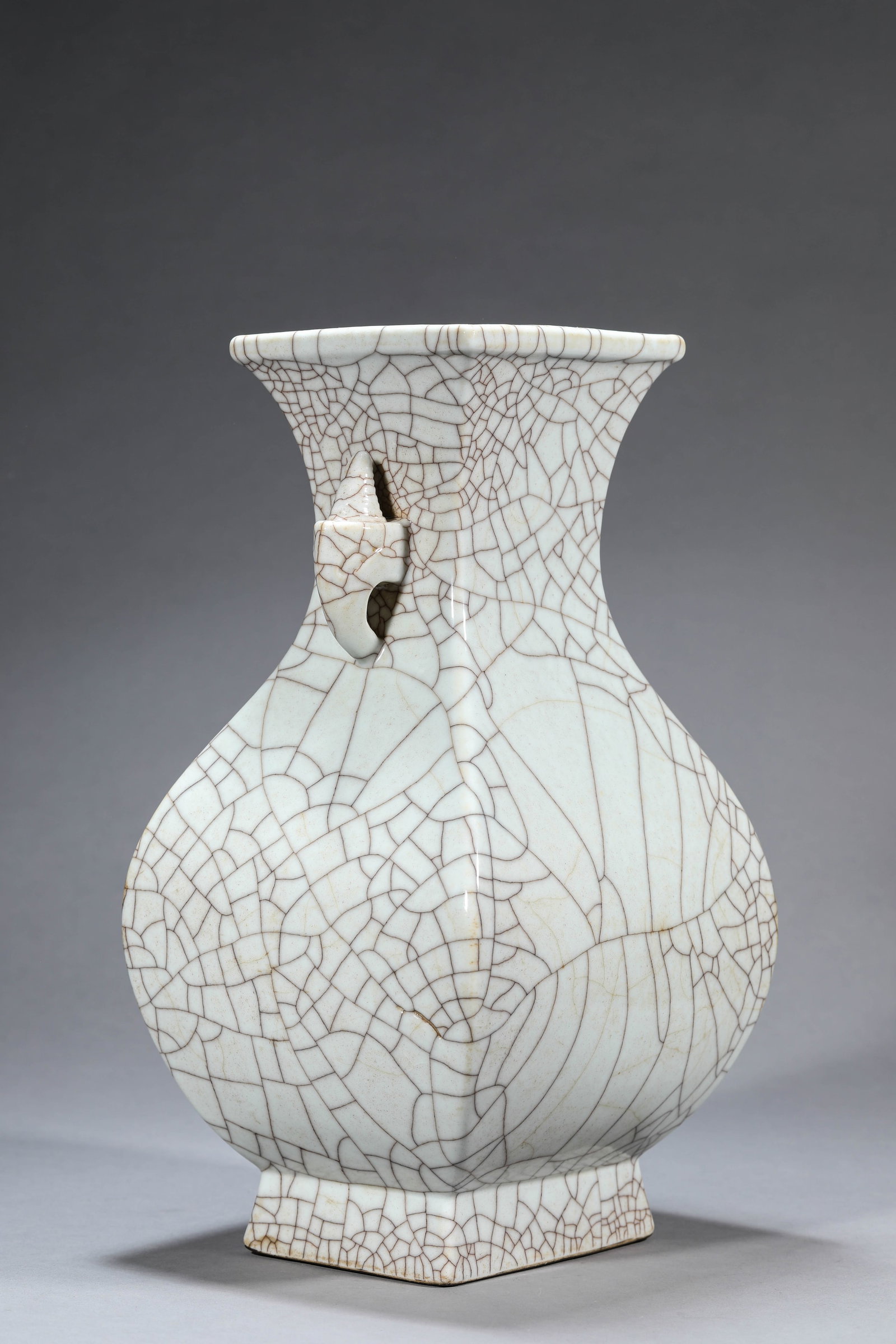 A Guan-Type 'Two-Handled Square' Vase - 6