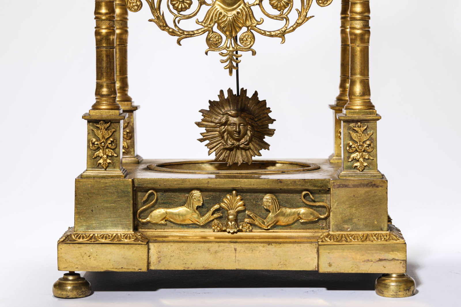 A Gilt-Bronze Clock - 4
