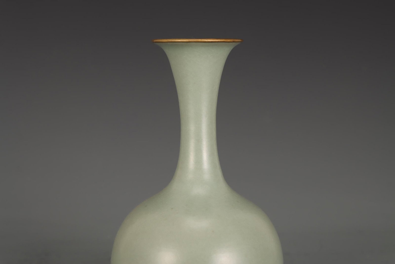 A Ru Ware Celadon Vase - 3