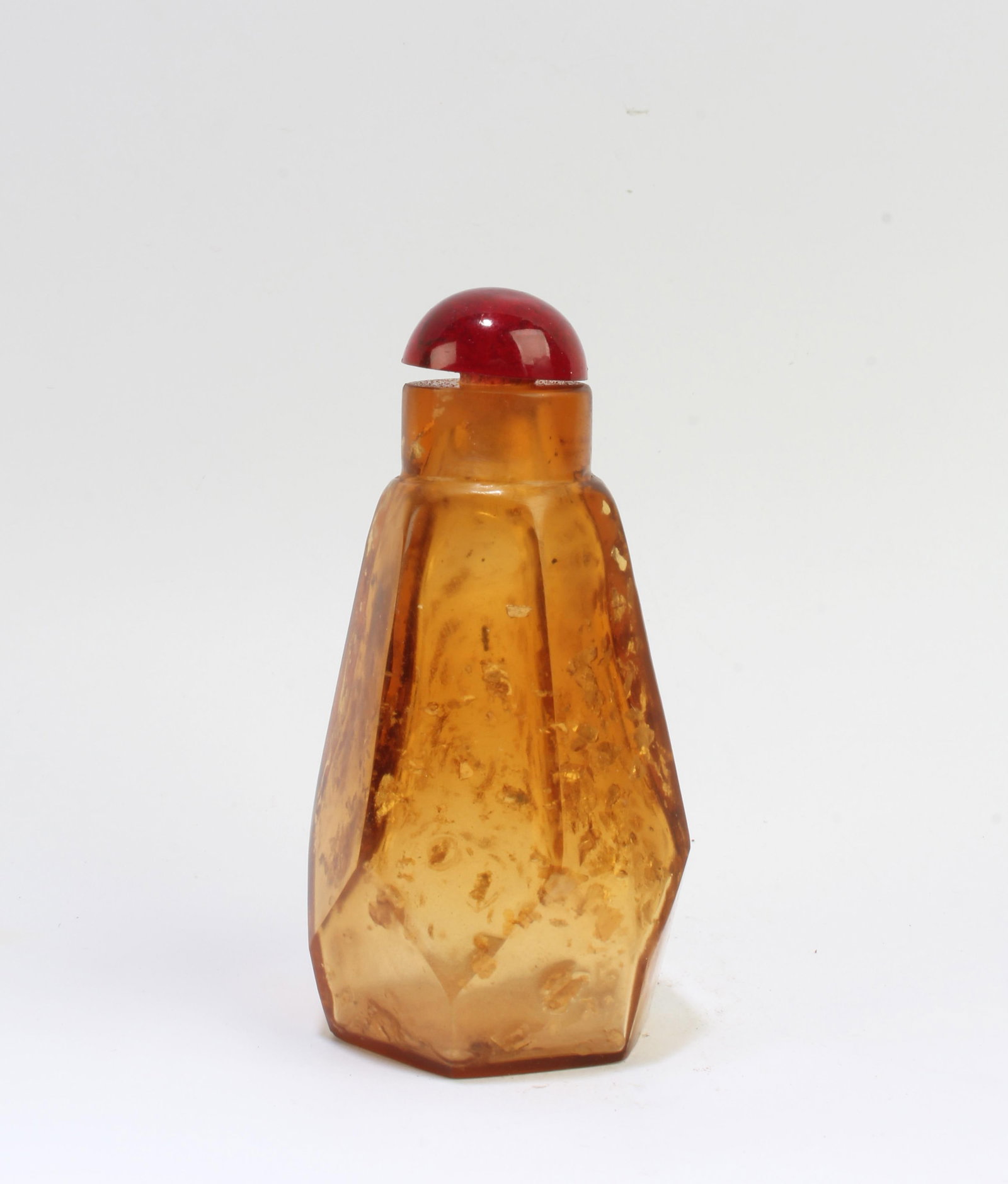 Chinese Peking Glass Snuff Bottle (1 of 3)