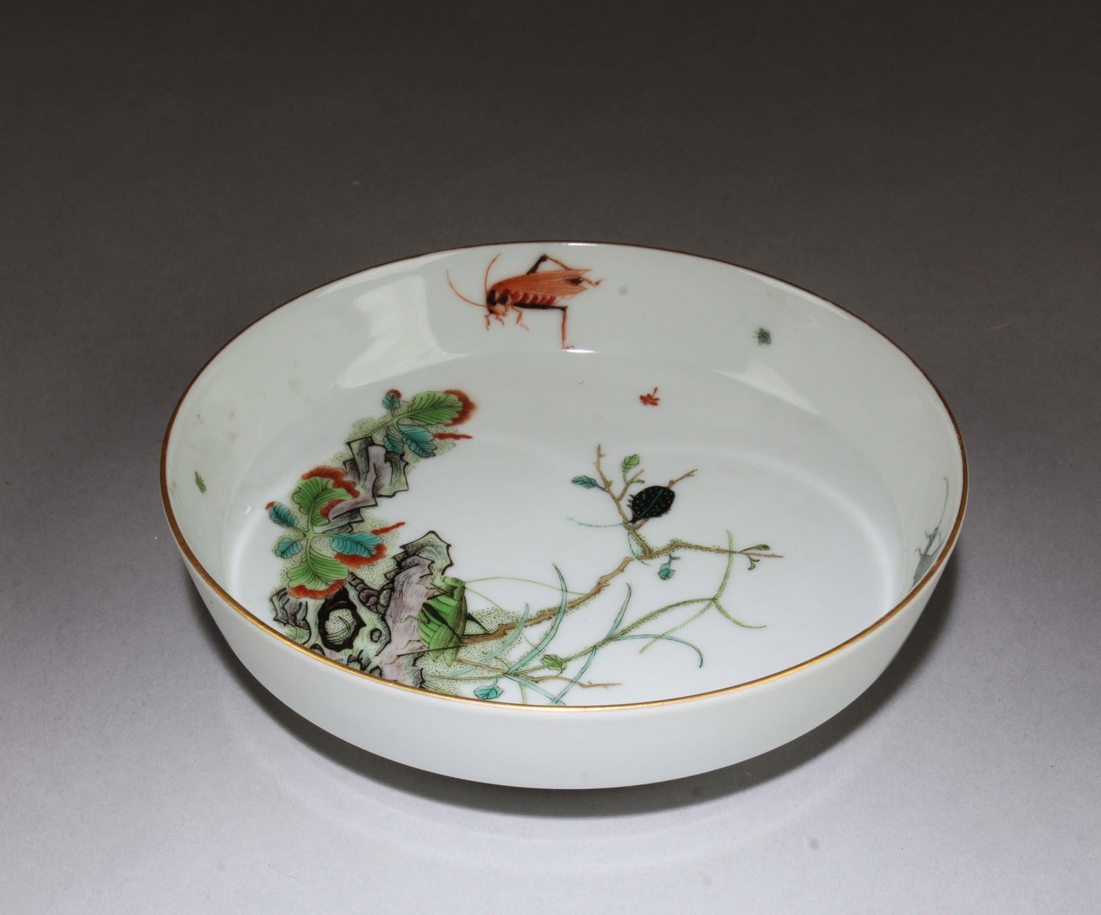 Antique Chinese Porcelain Plate: Antique Chinese Porcelain Plate. 'YongZheng' mark at base. Diameter: 5.5"