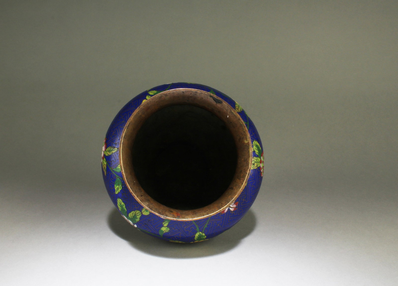 A Cloisonne Vase - 5