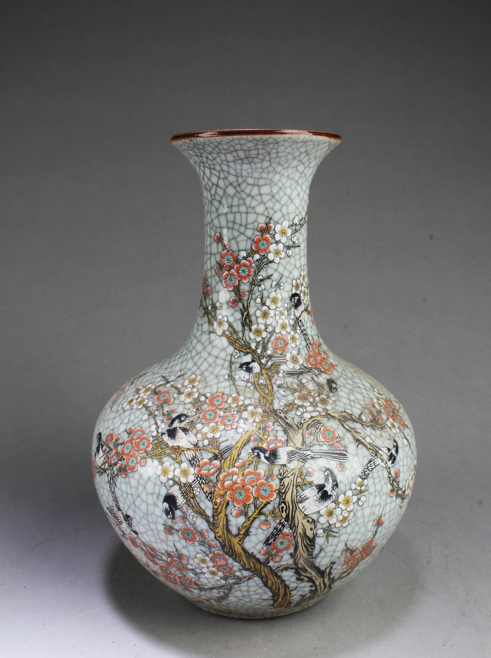 Chinese Geyao Vase: Chinese Geyao Vase. 'QianLong' mark at base. Height: 10.5"