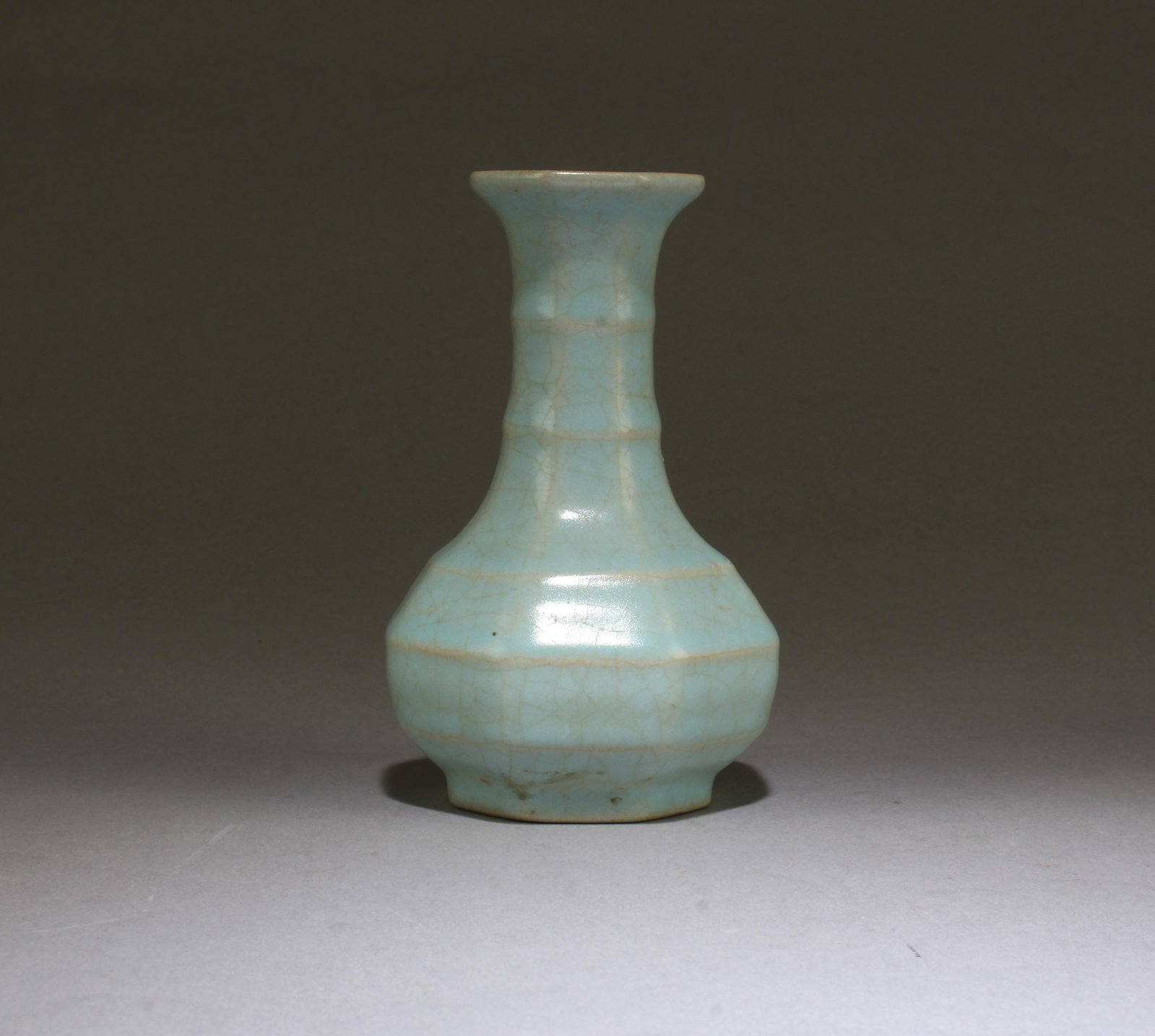 Chinese Porcelain Vase: Chinese Porcelain Vase. Height: 4.75"