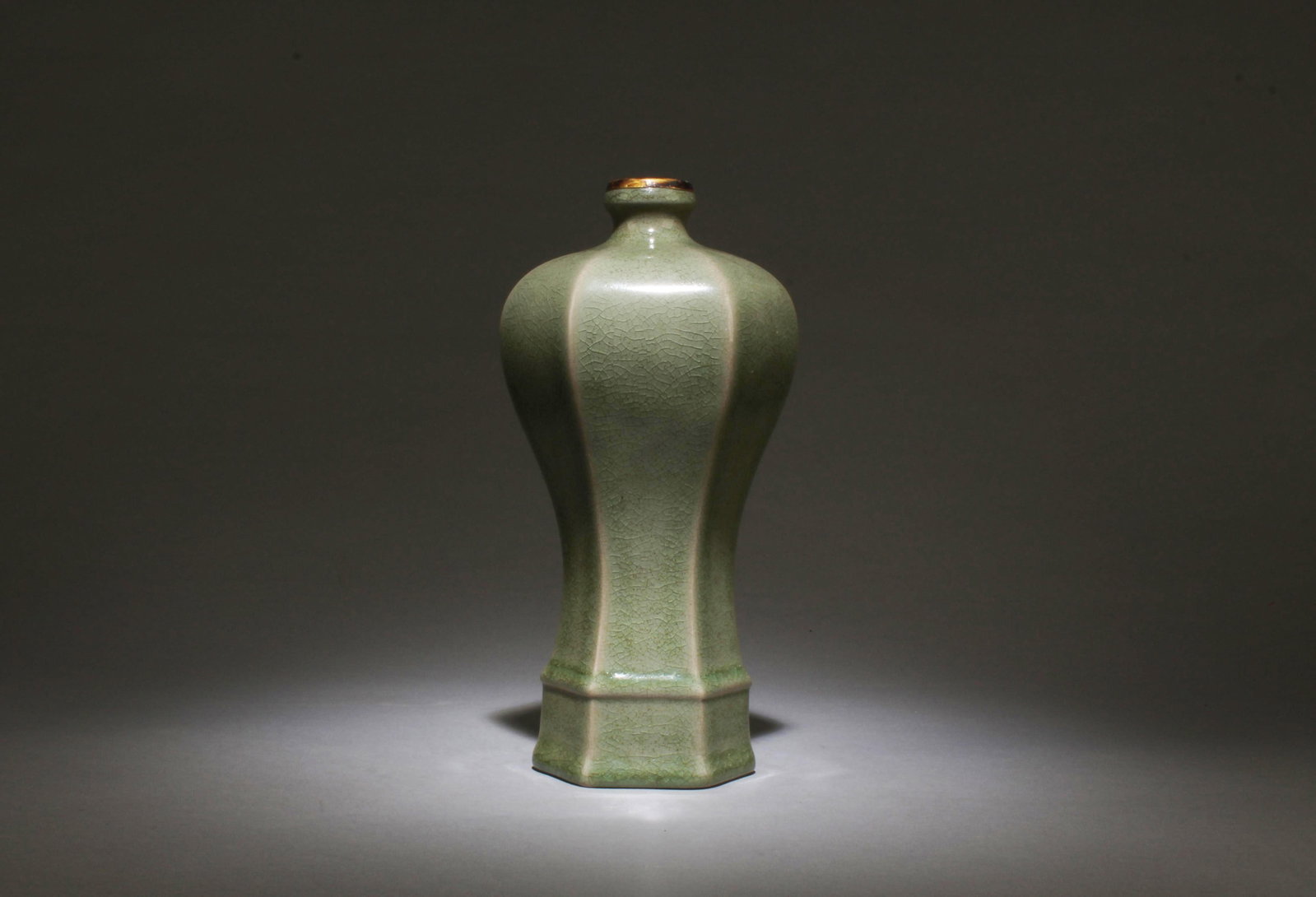 A Ruyao Vase - 4